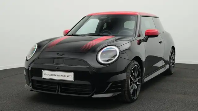 MINI Cooper SE John Cooper Works Trim