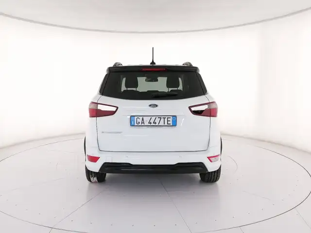 Ford EcoSport view 4