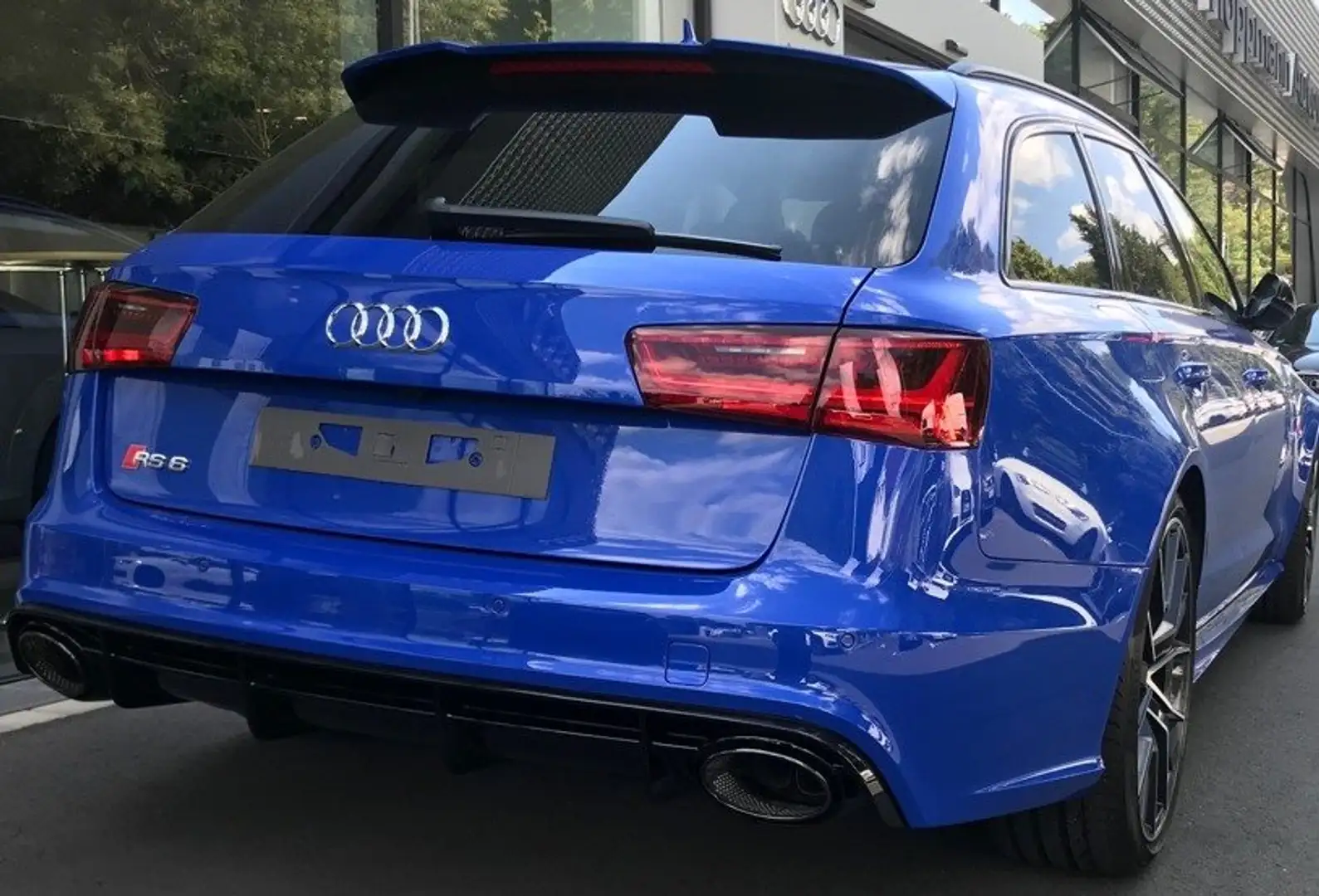 Audi RS6 Nogaro Edition 1/150 RS6 Avant performance Azul - 1