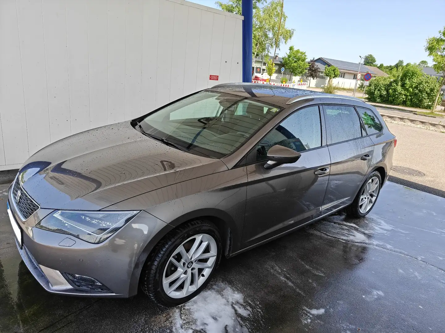 SEAT Leon ST Style 1,6 TDI CR Start-Stop Grau - 1