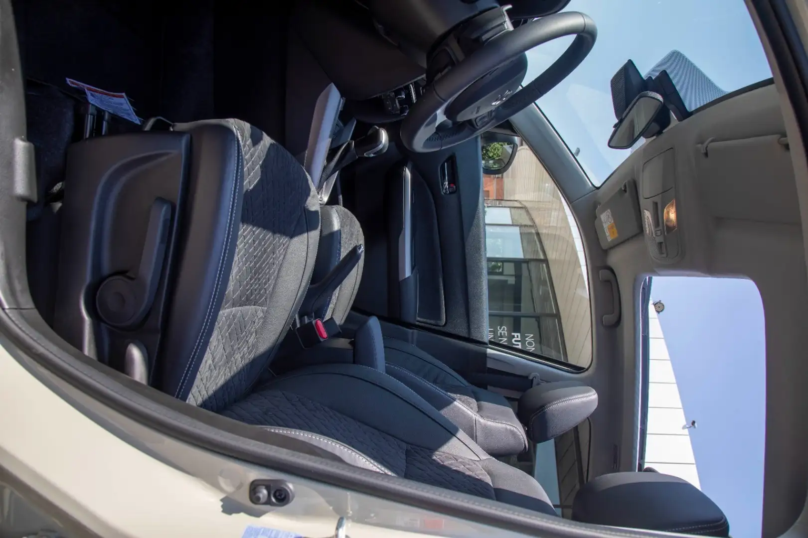 Suzuki Vitara 1.5h 140v Starview 2wd allgrip auto - 2