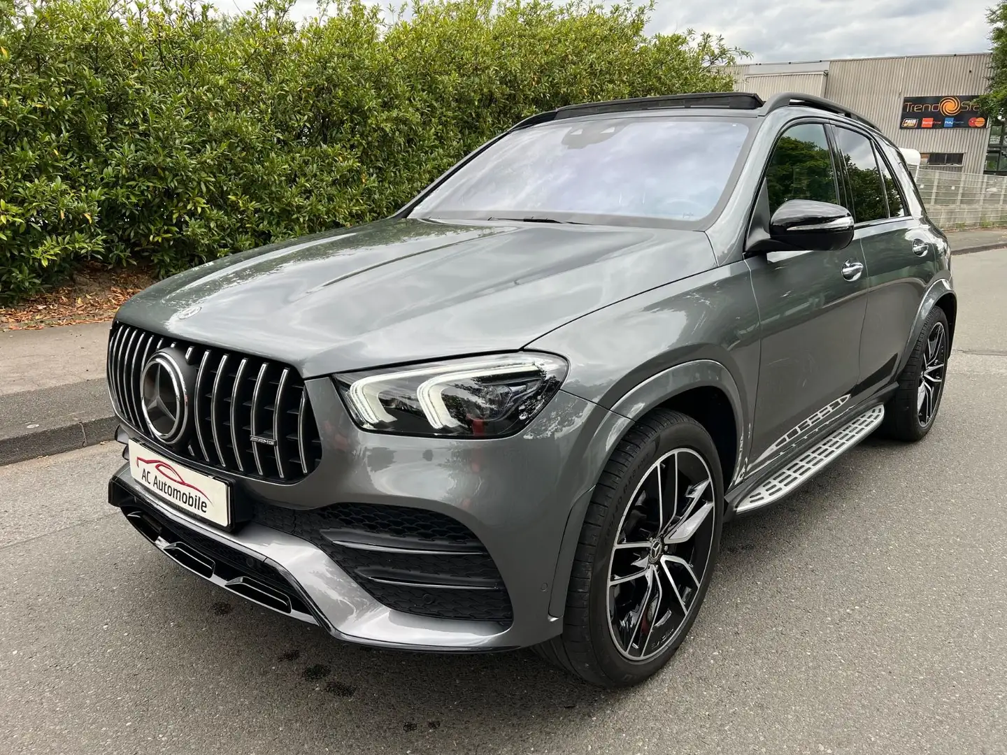 Mercedes-Benz GLE 580 4Matic *AMG-Line*Luftfed*22 Zoll*Pano* Gris - 1