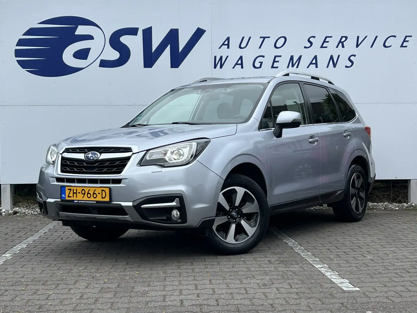 Subaru Forester 2.0 AWD Premium | Trekhaak | Pano | Memory | Dodeh Grey - 1