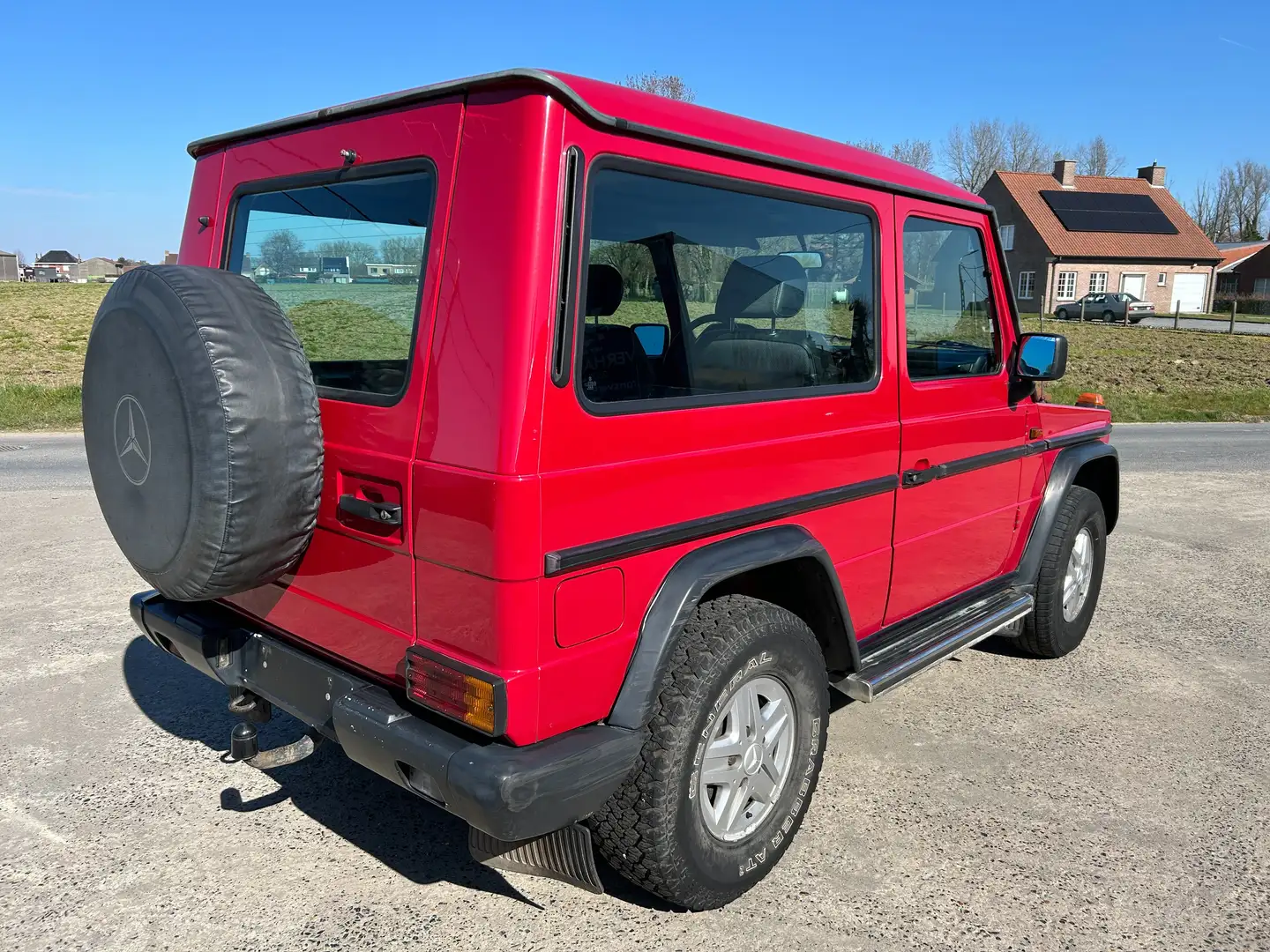 Mercedes-Benz G 300 G 300 D (GD) Roşu - 2