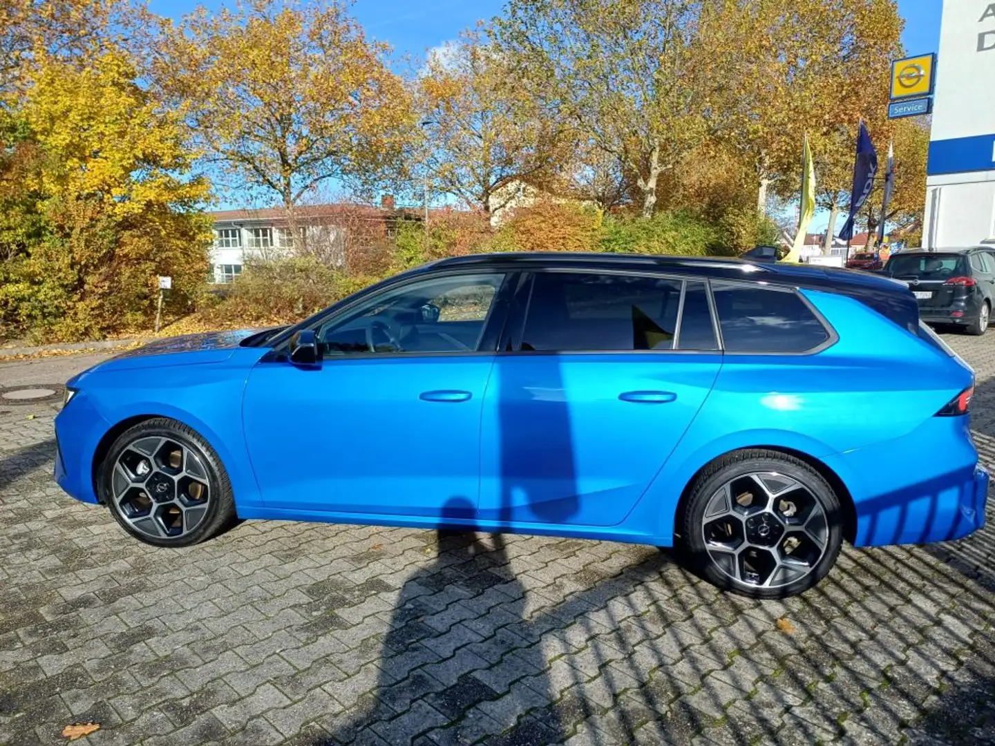 Opel Astra Sports Tourer 1.2 Turbo Automatik Ultimate Bleu - 2