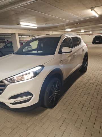 Hyundai TUCSON Tucson blue 1.6 GDi 2WD Classic