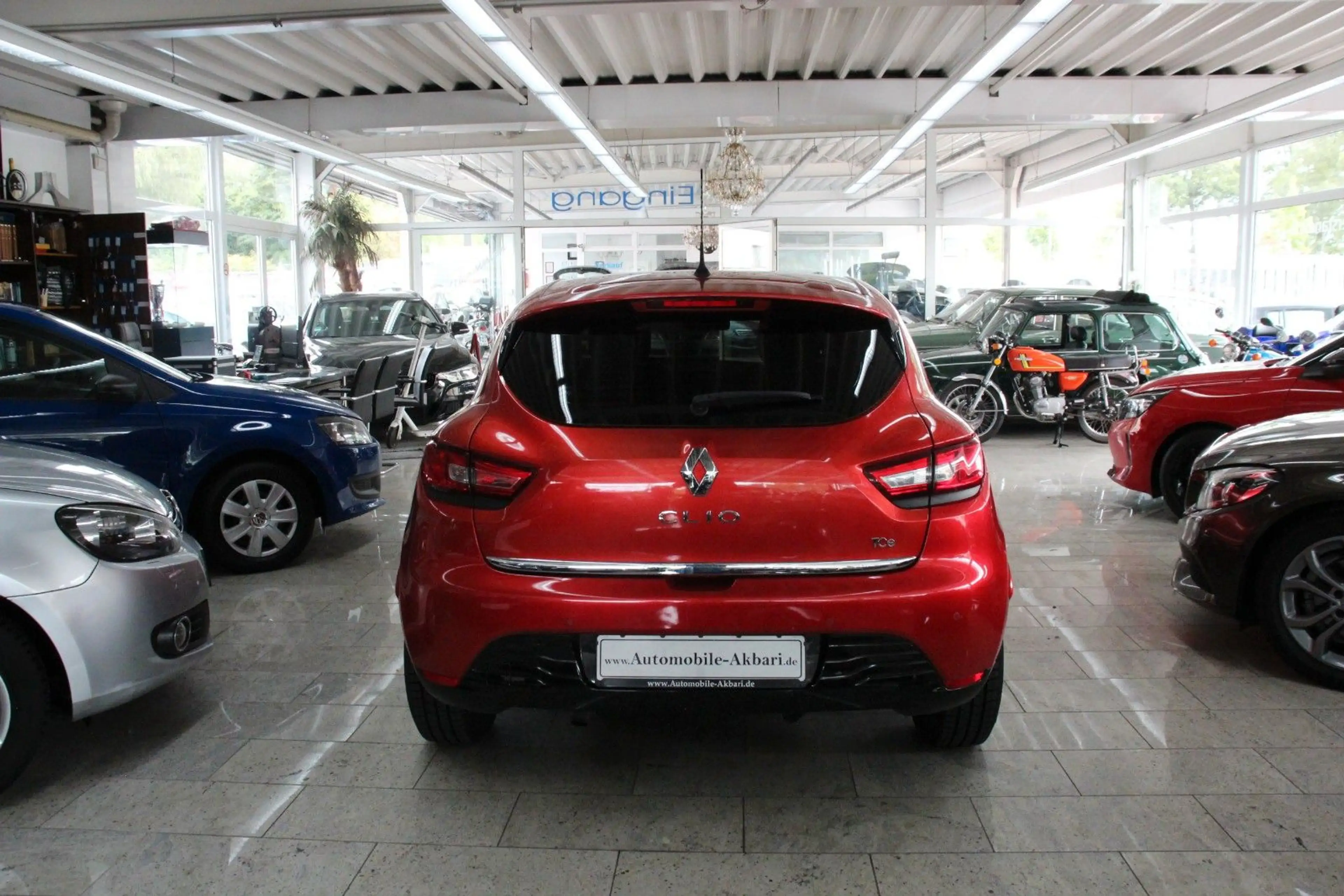 Renault Clio IV Paris *Klima/Navi* — photo 6