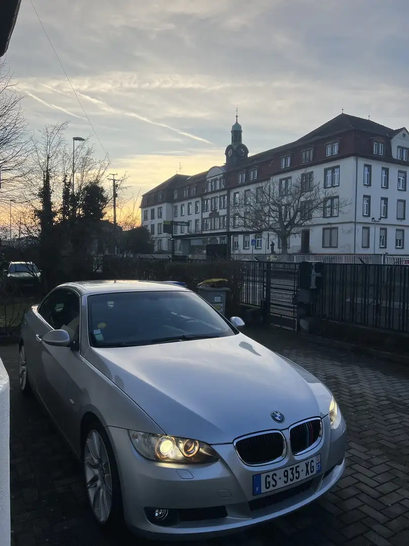 BMW 320 320d DPF Cabrio Aut. - 1