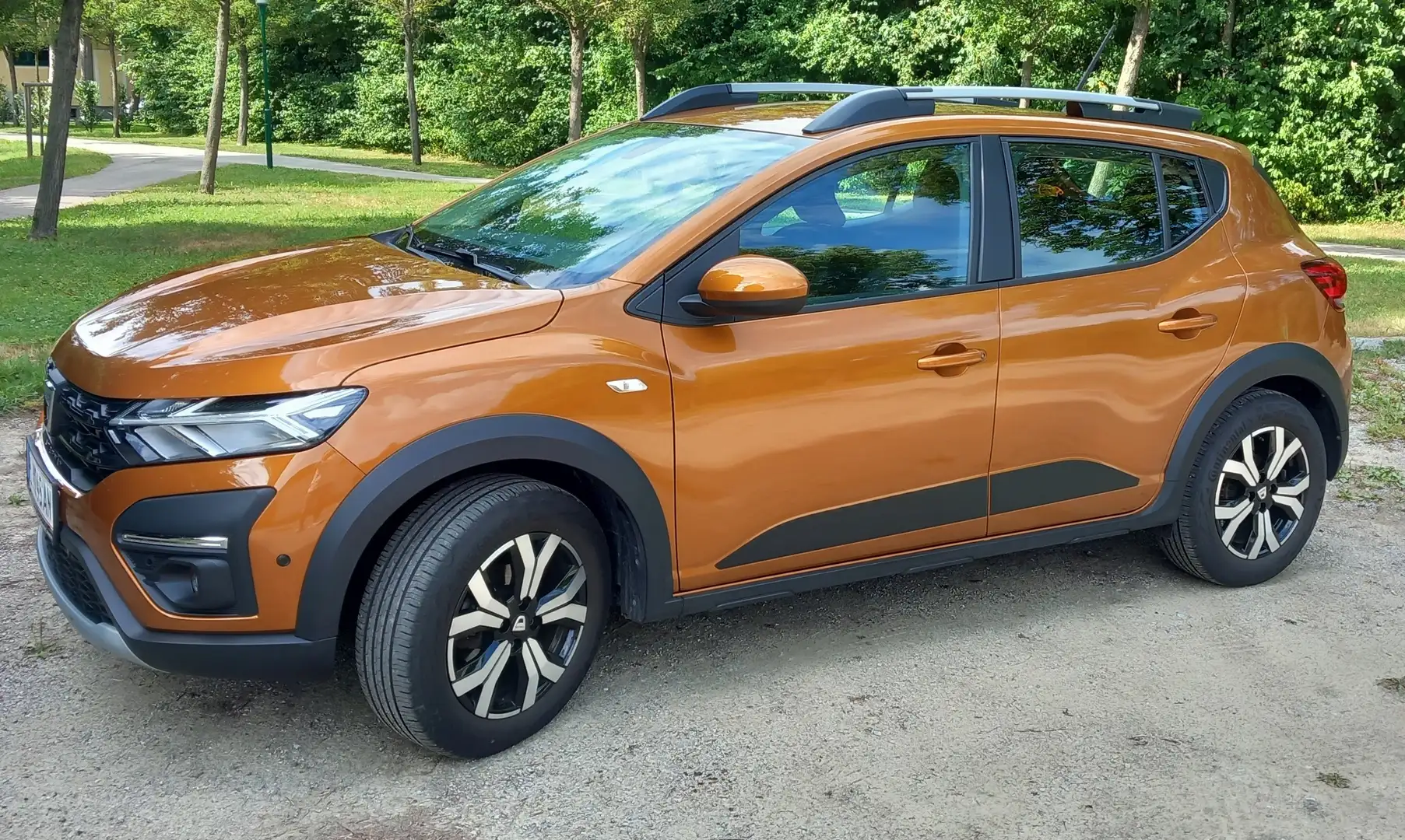 Dacia Sandero Stepway Comfort TCe 90 Orange - 1