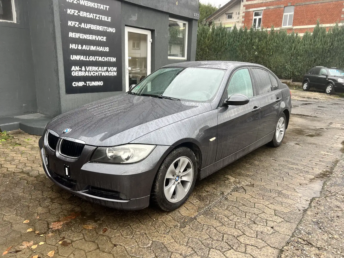 BMW 318 318i/Klimaautomatik/6 Gang/Tempomat/PDC Gris - 2