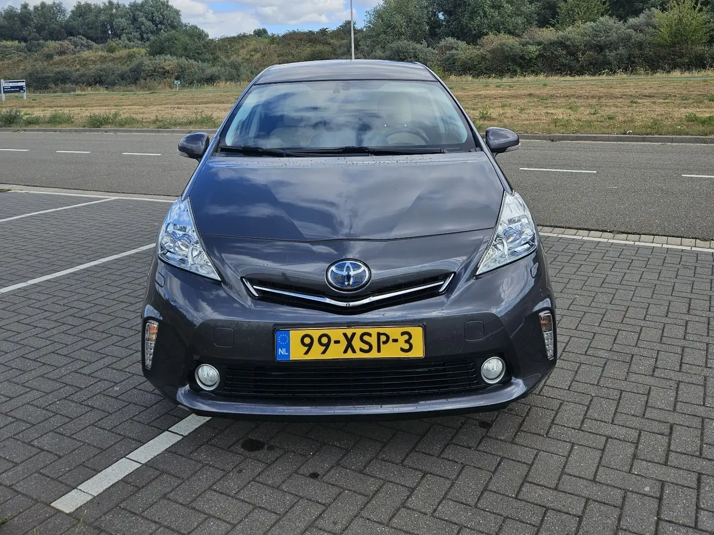 Toyota Prius+ Dynamic Business 96g - 1