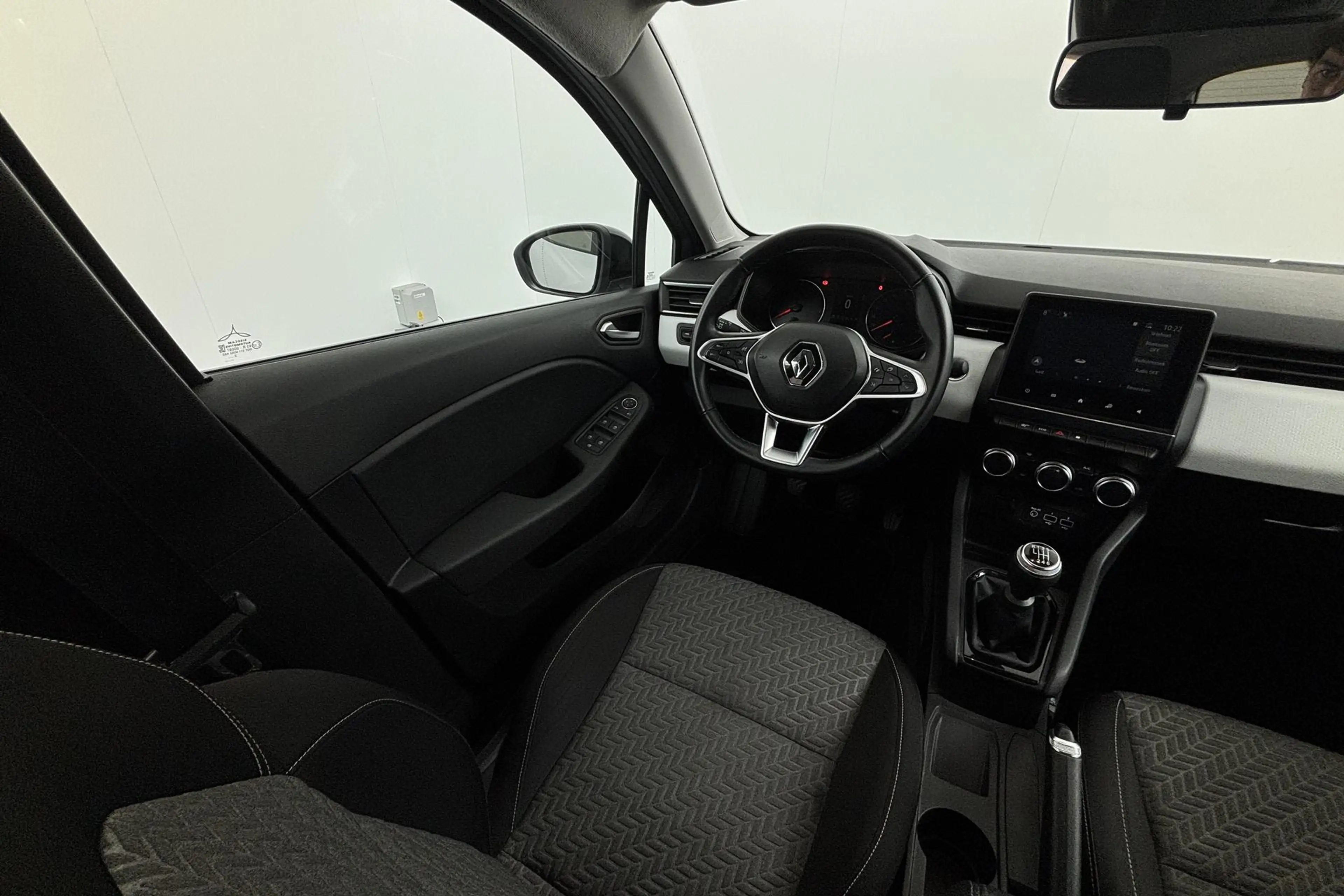 Renault Clio 1.0 TCe 90 Evolution Betrouwbare stadsheld met een — photo 12
