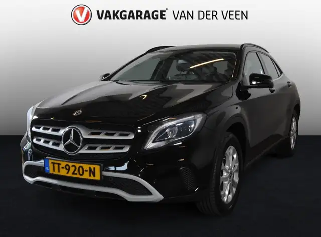 Mercedes-Benz GLA 200 Premium Plus