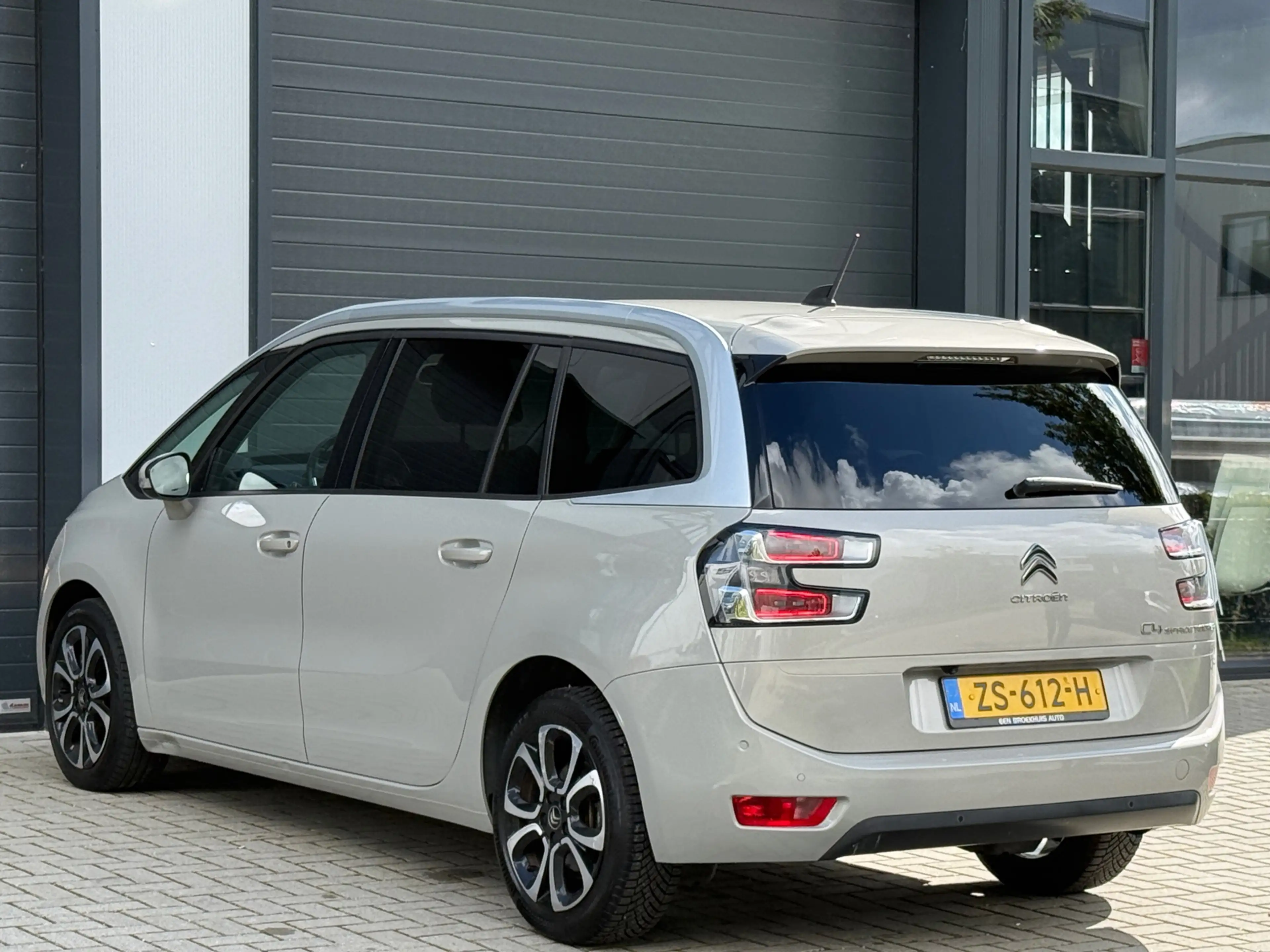 Citroen Grand C4 SpaceTourer 1.2 PureTech / NARDO GREY NAP — photo 14