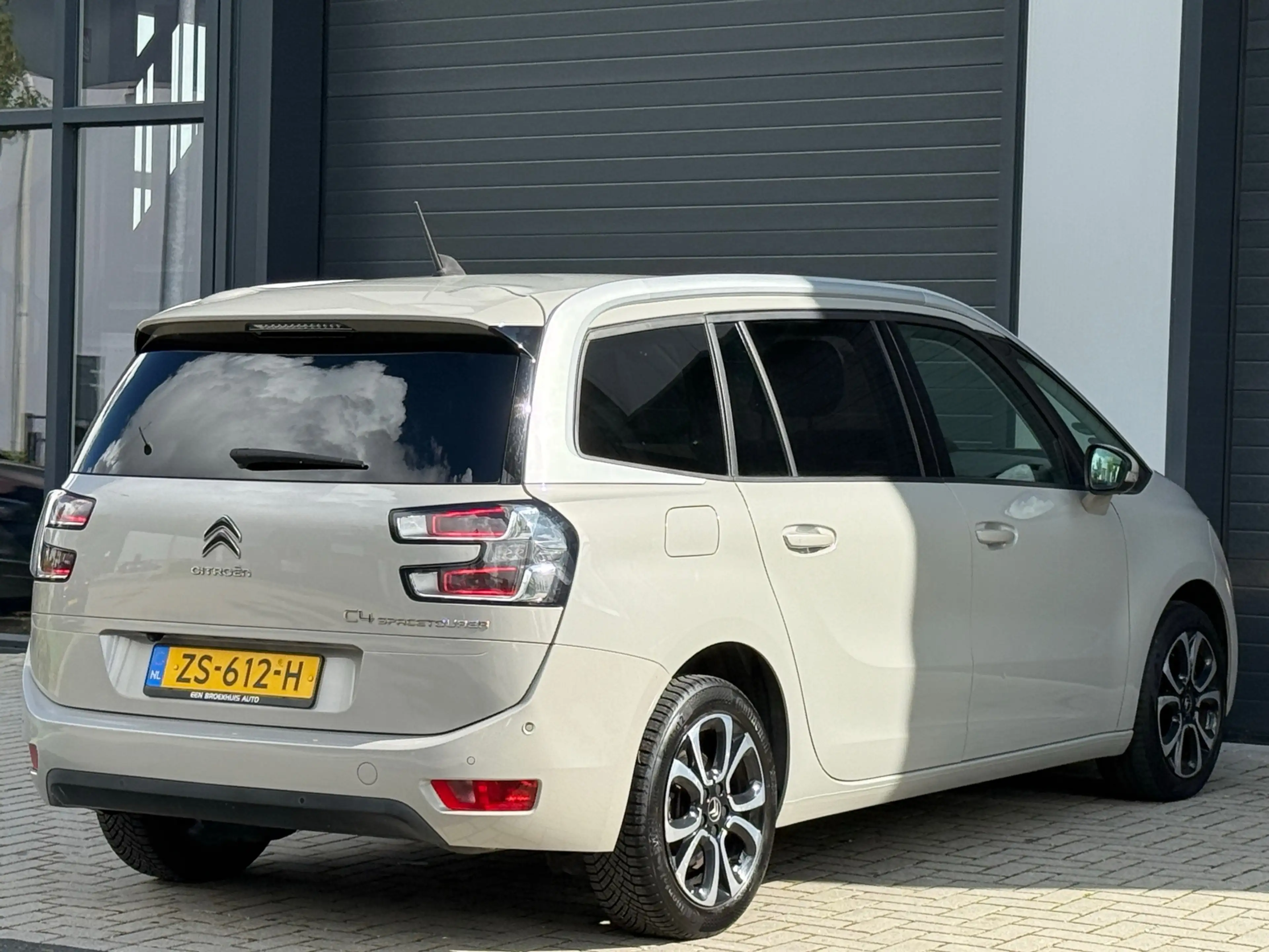 Citroen Grand C4 SpaceTourer 1.2 PureTech / NARDO GREY NAP — photo 7