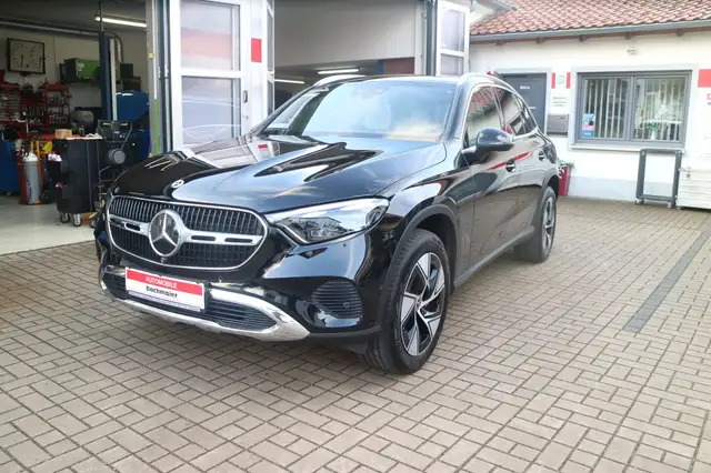 Mercedes-Benz GLC 400 e 4Matic Avantgarde PANO AHK elektr.
