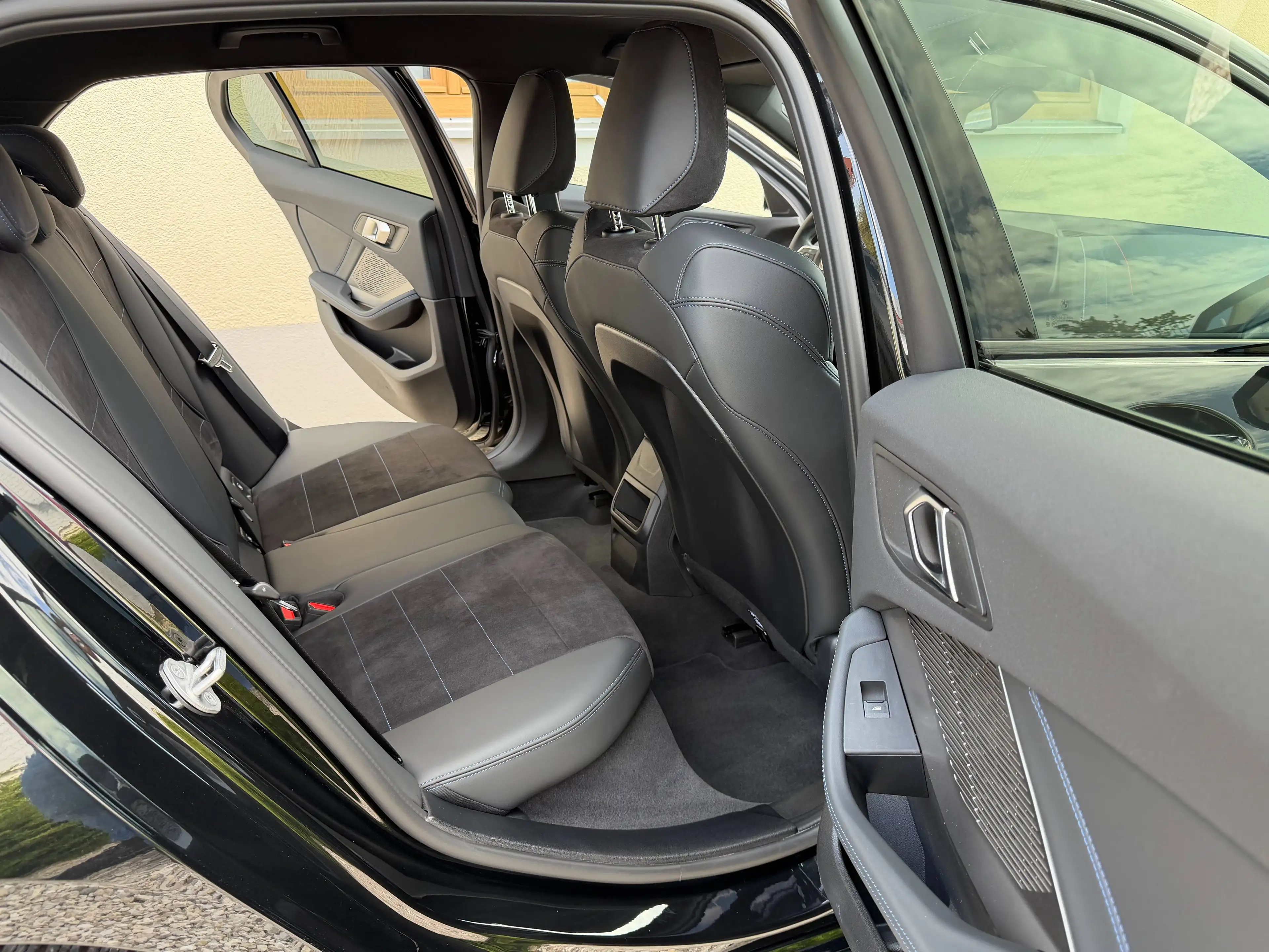 BMW 118 118 d Autom. M Sport LED* Alcantara Sportsitze / SHZ* RFK* — photo 15