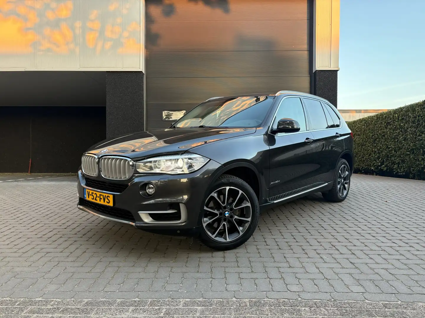 BMW X5 XDrive30d - grijs kenteken - Euro 6 - Trekhaak - L Zwart - 2