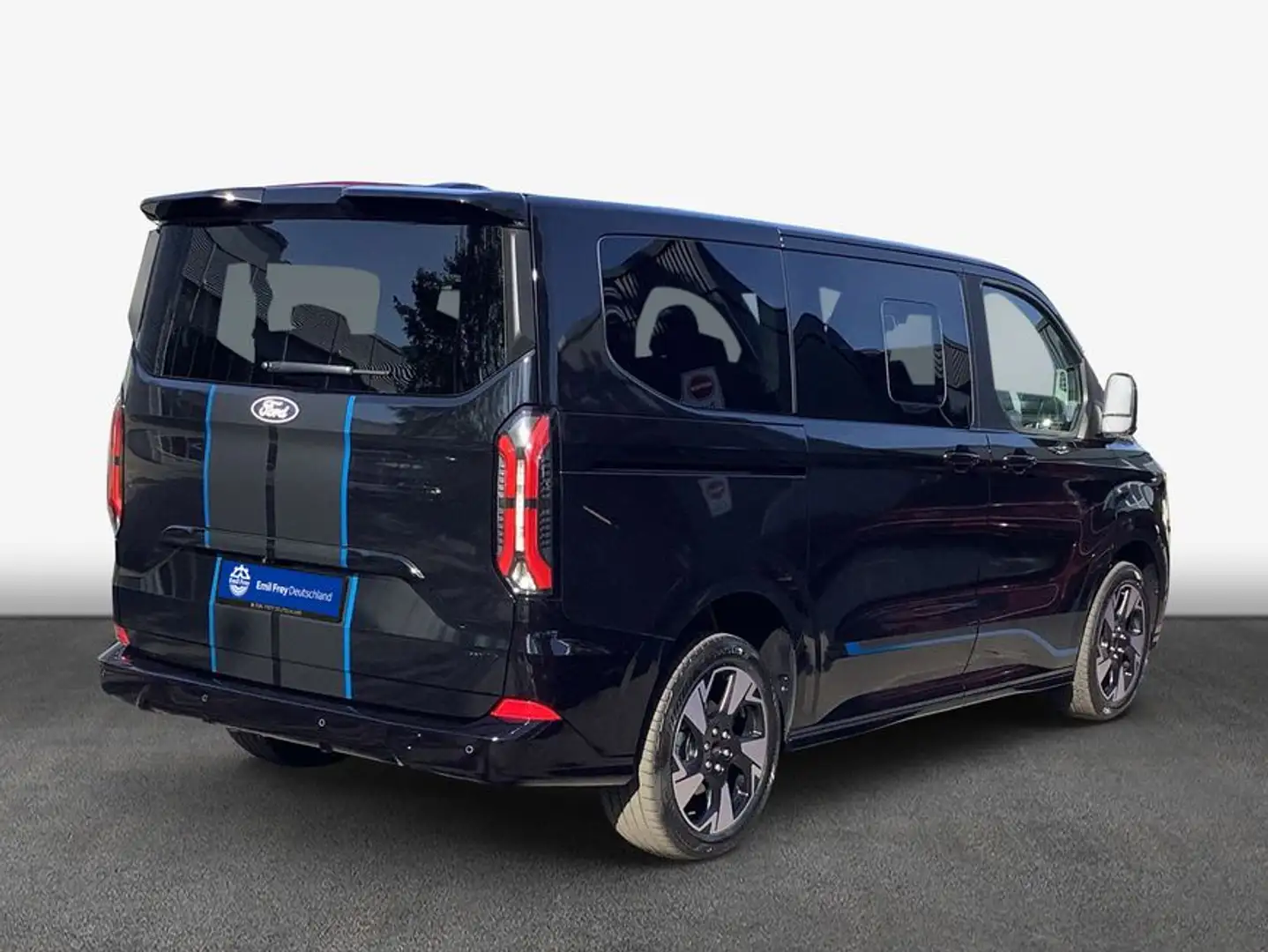 Ford Tourneo Custom 320 L1H1 4x4 Autm. Sport 125 kW, 5- Czarny - 2