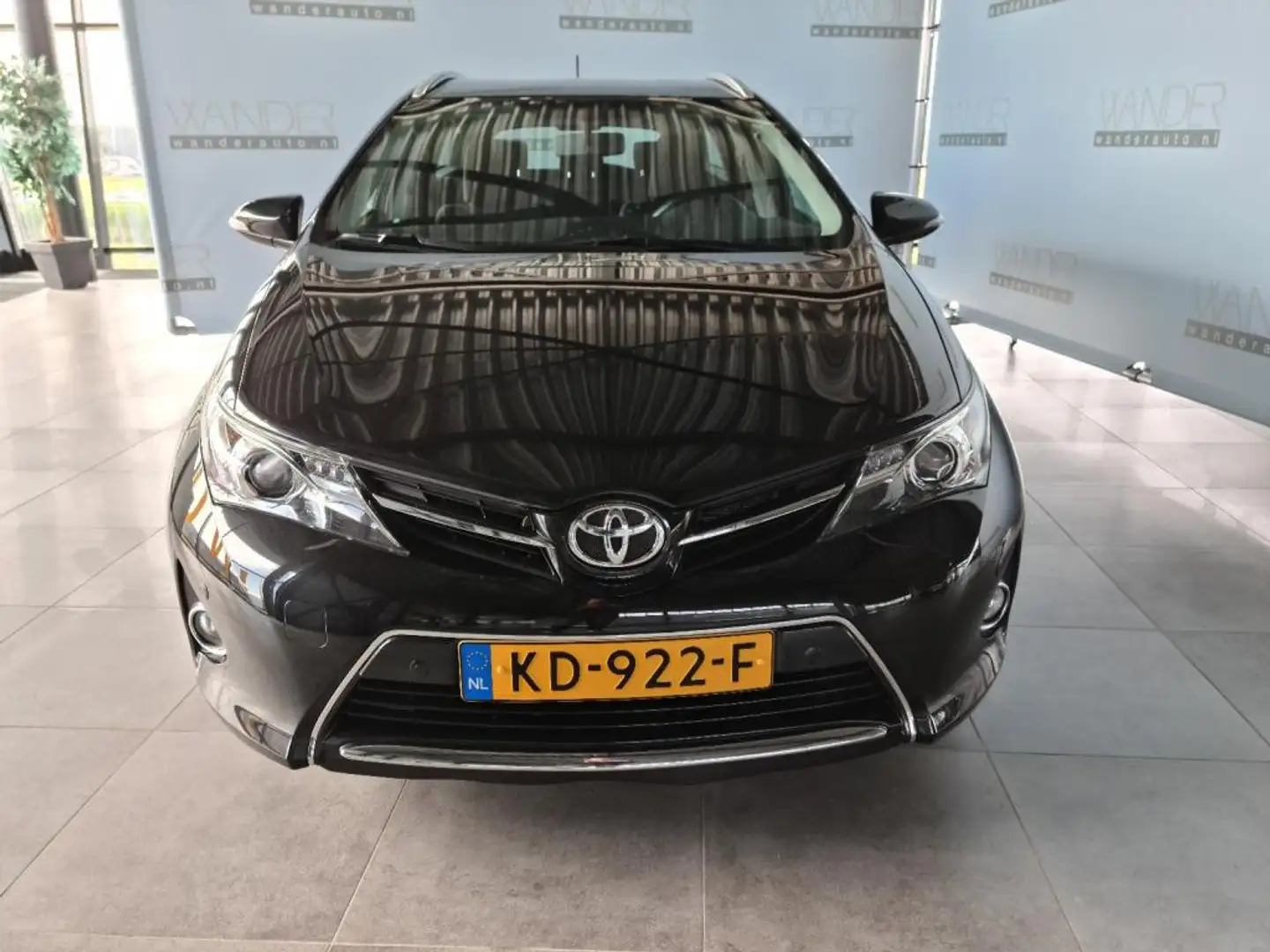 Toyota Auris 1.6 VVT-i Dynamic Touring Sports /Stoelverwarming/ Noir - 2