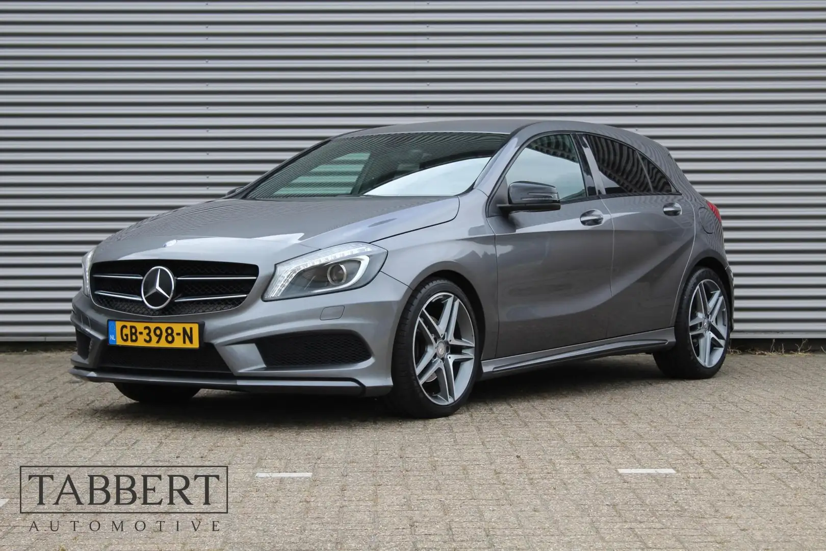 Mercedes-Benz A 180 Prestige AMG Xenon Navigatie Grijs - 1