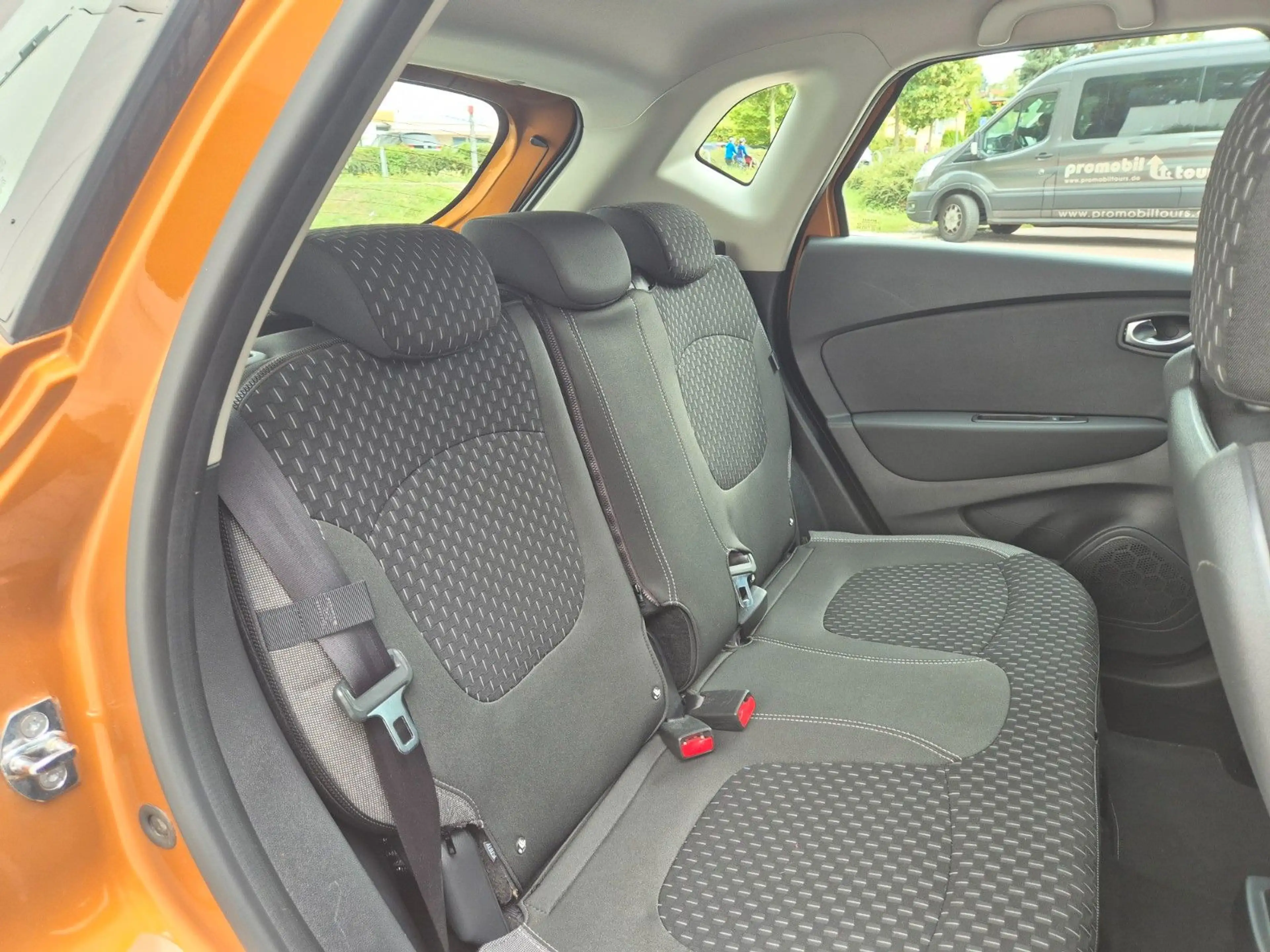 Renault Captur Intens - 1.HAND - AUTOMATIK - NAVI - USB — photo 7