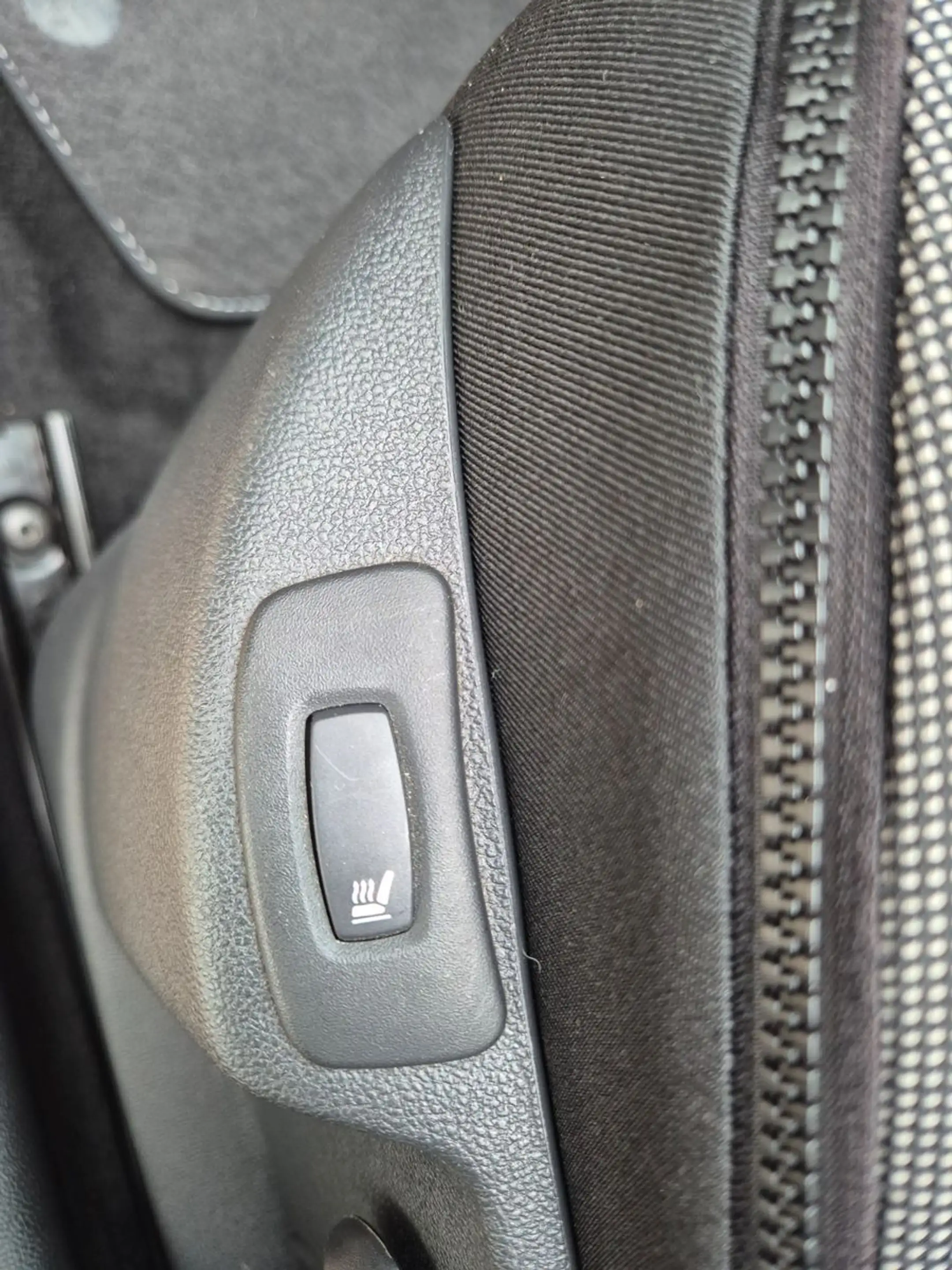 Renault Captur Intens - 1.HAND - AUTOMATIK - NAVI - USB — photo 15