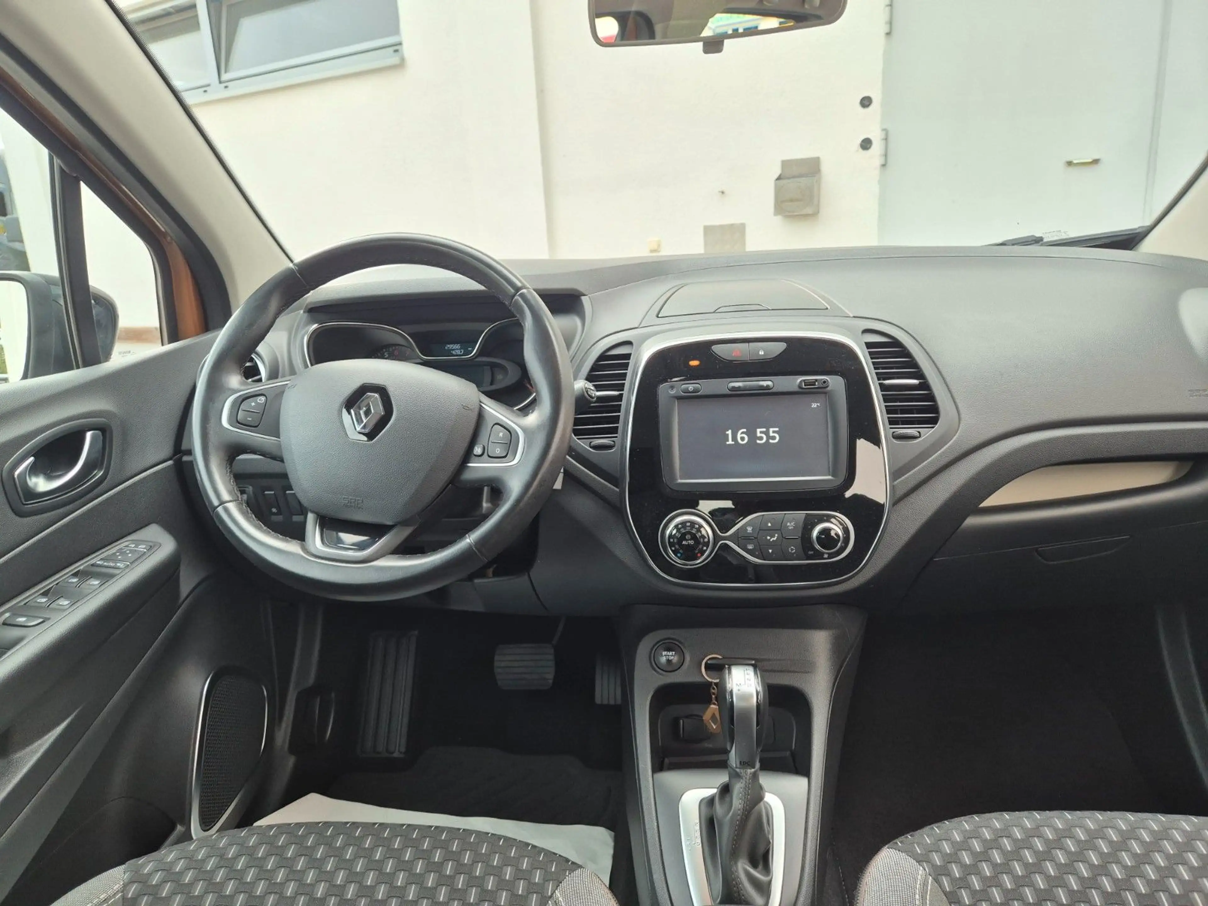 Renault Captur Intens - 1.HAND - AUTOMATIK - NAVI - USB — photo 5