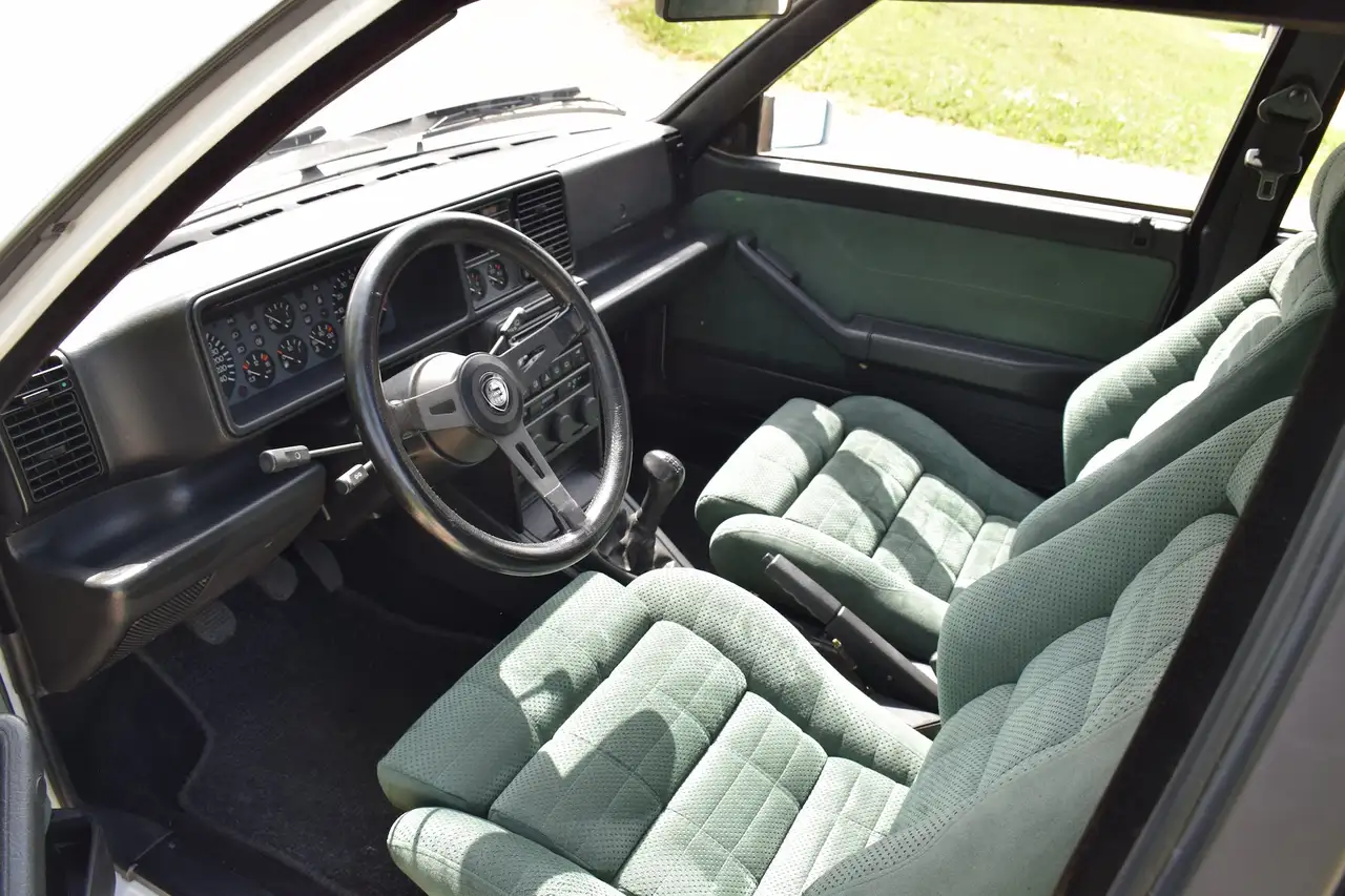 Lancia Delta 1.6 Turbo HF -55.000KM-, foto 11
