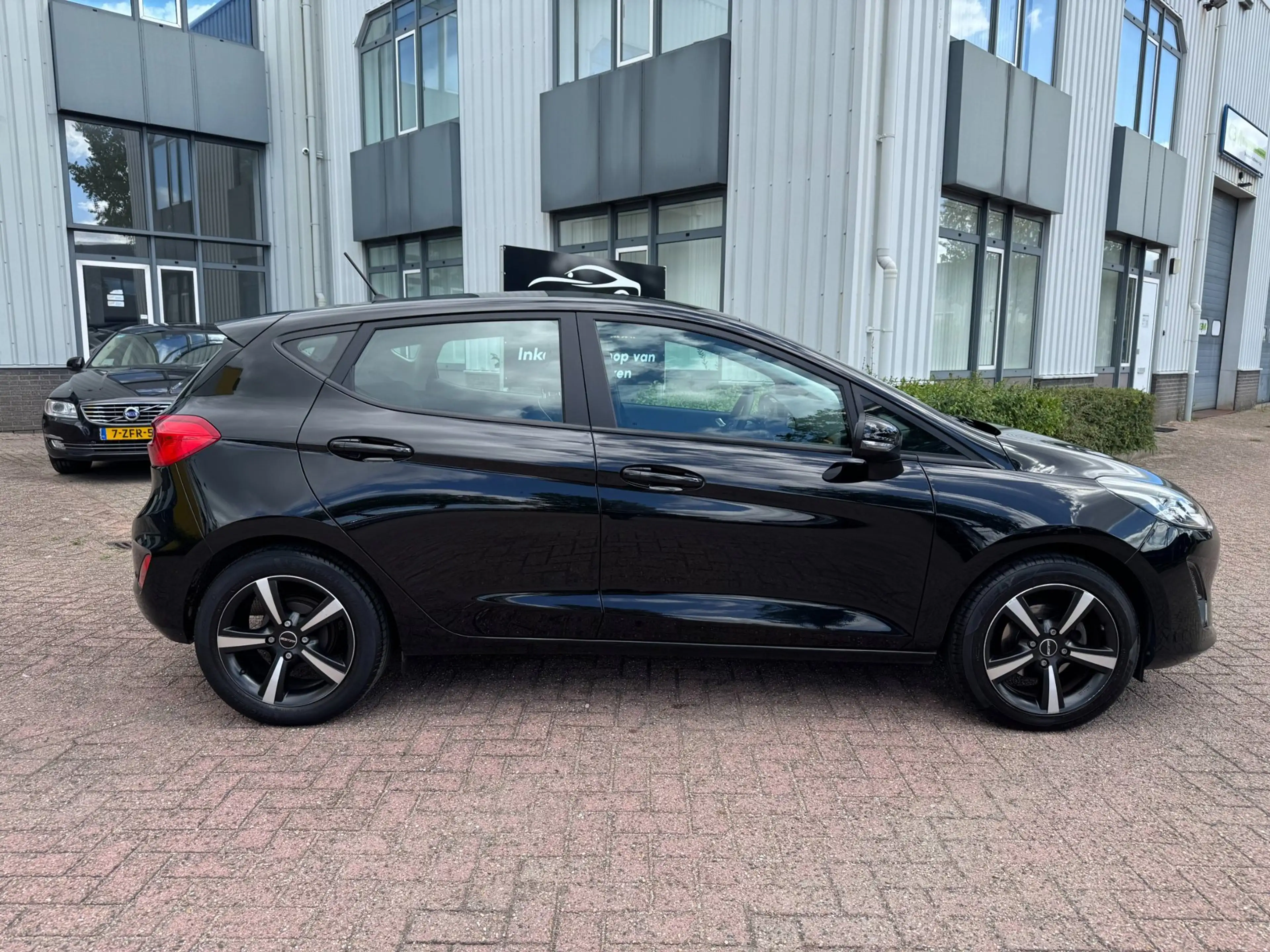 Ford Fiesta 1.1 Trend CARPLAY!! — photo 5