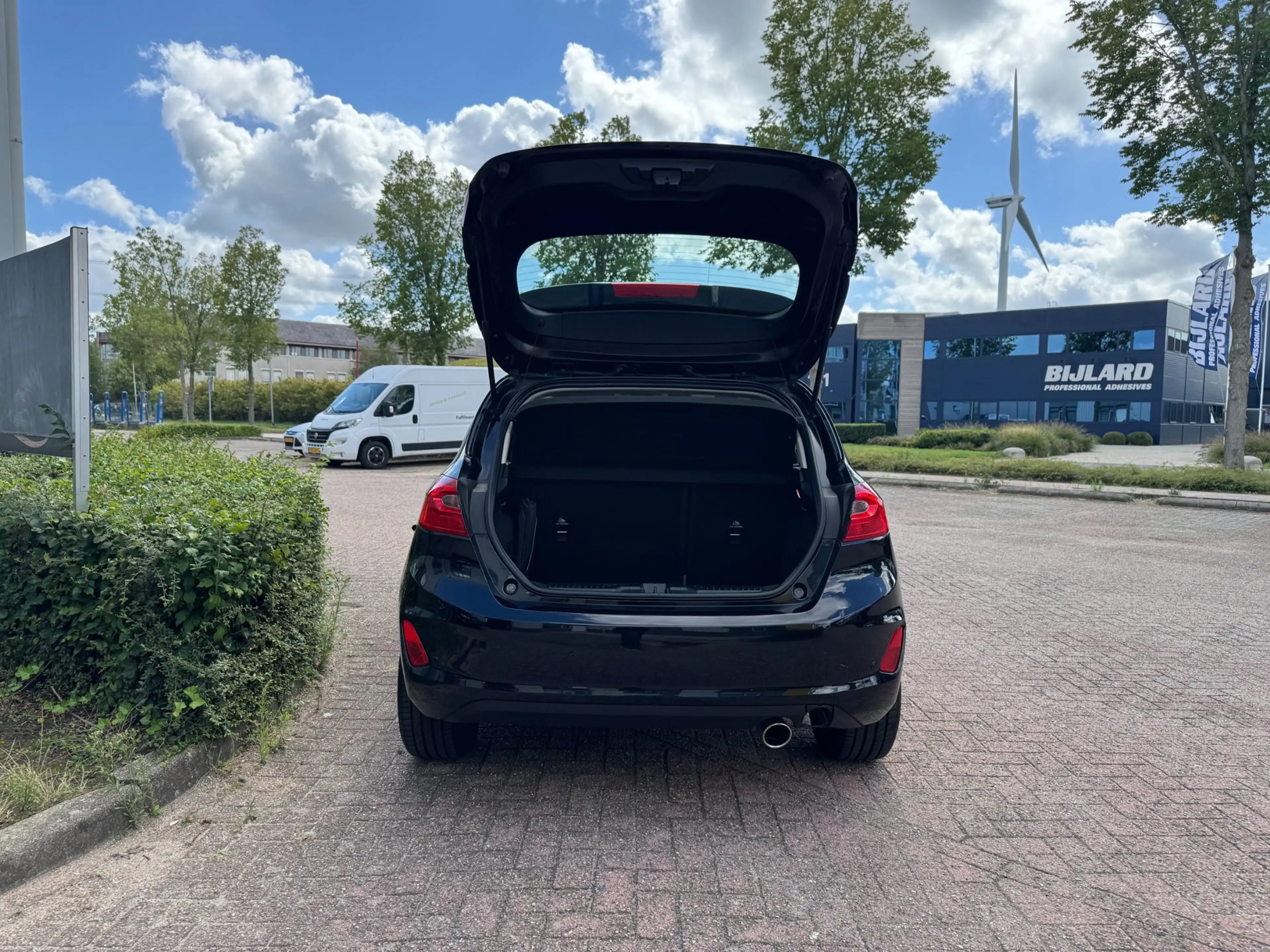 Ford Fiesta 1.1 Trend CARPLAY!! — photo 11