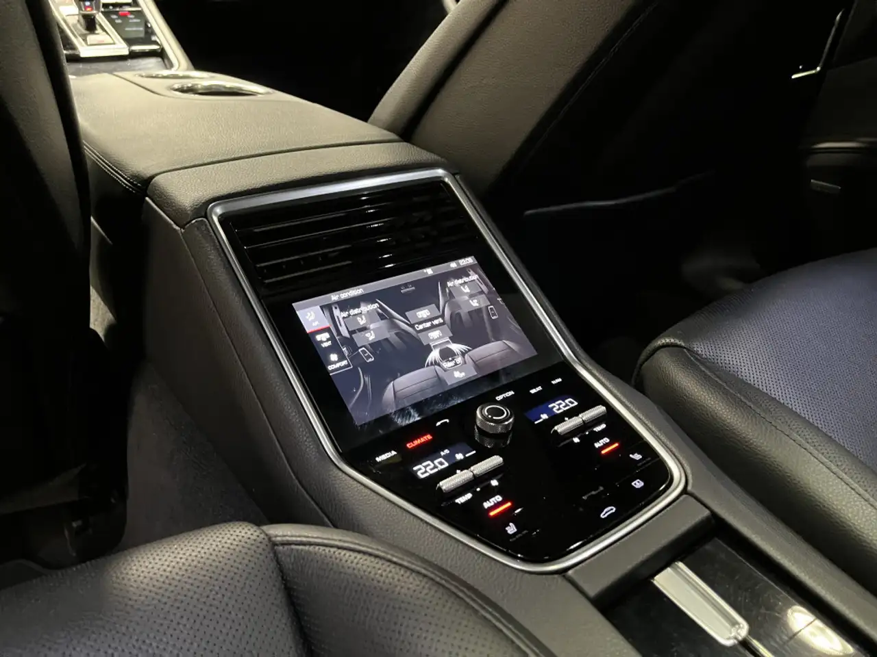 Porsche Panamera снимка Porsche Panamera