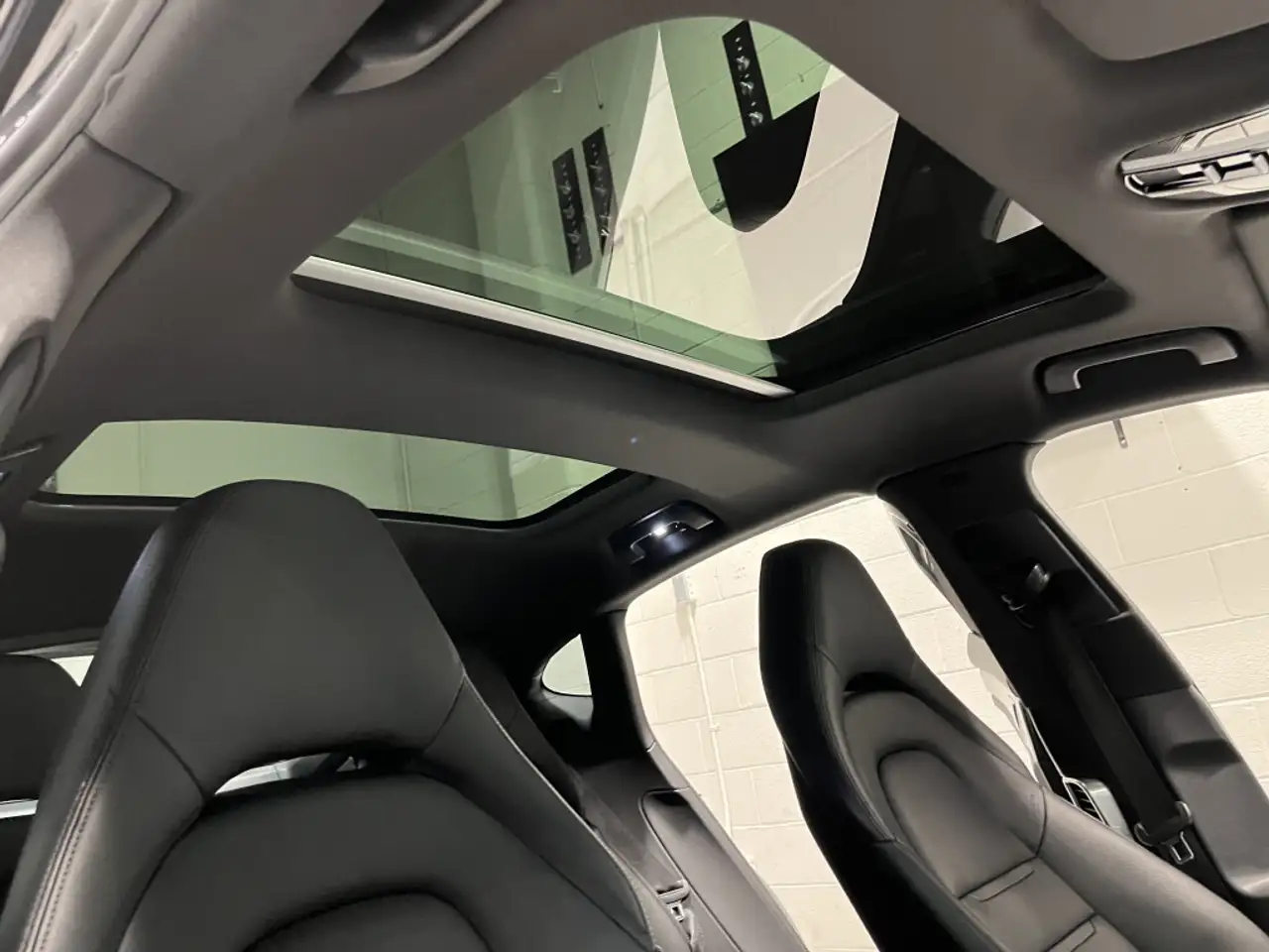 Porsche Panamera снимка Porsche Panamera