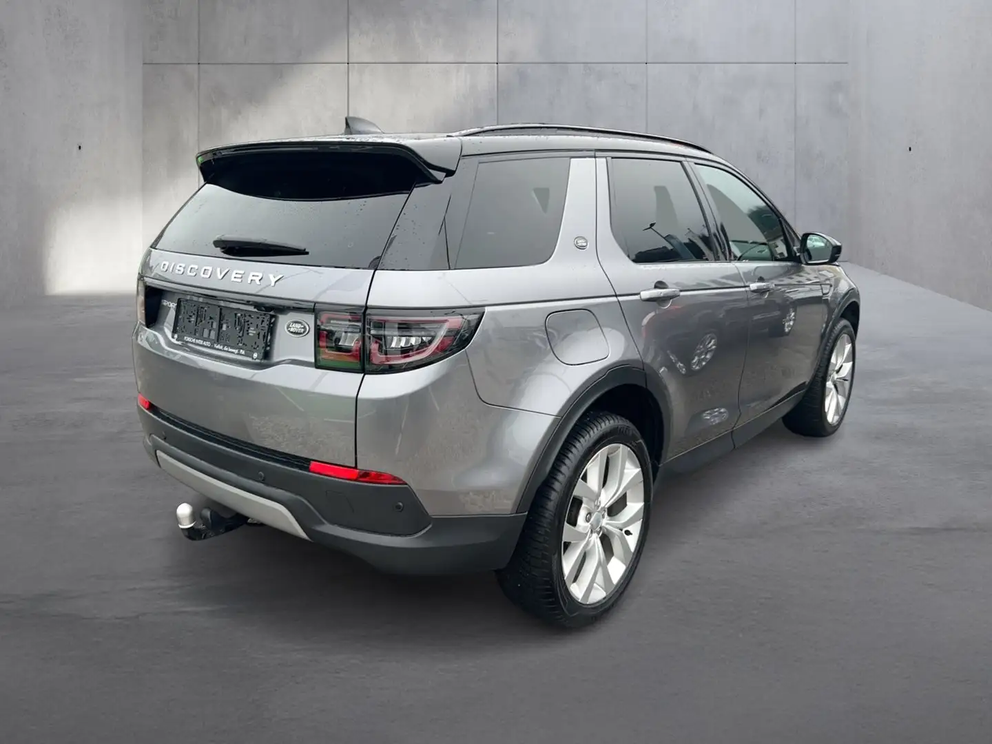 Land Rover Discovery Sport D165 4WD SE Aut. Grau - 2