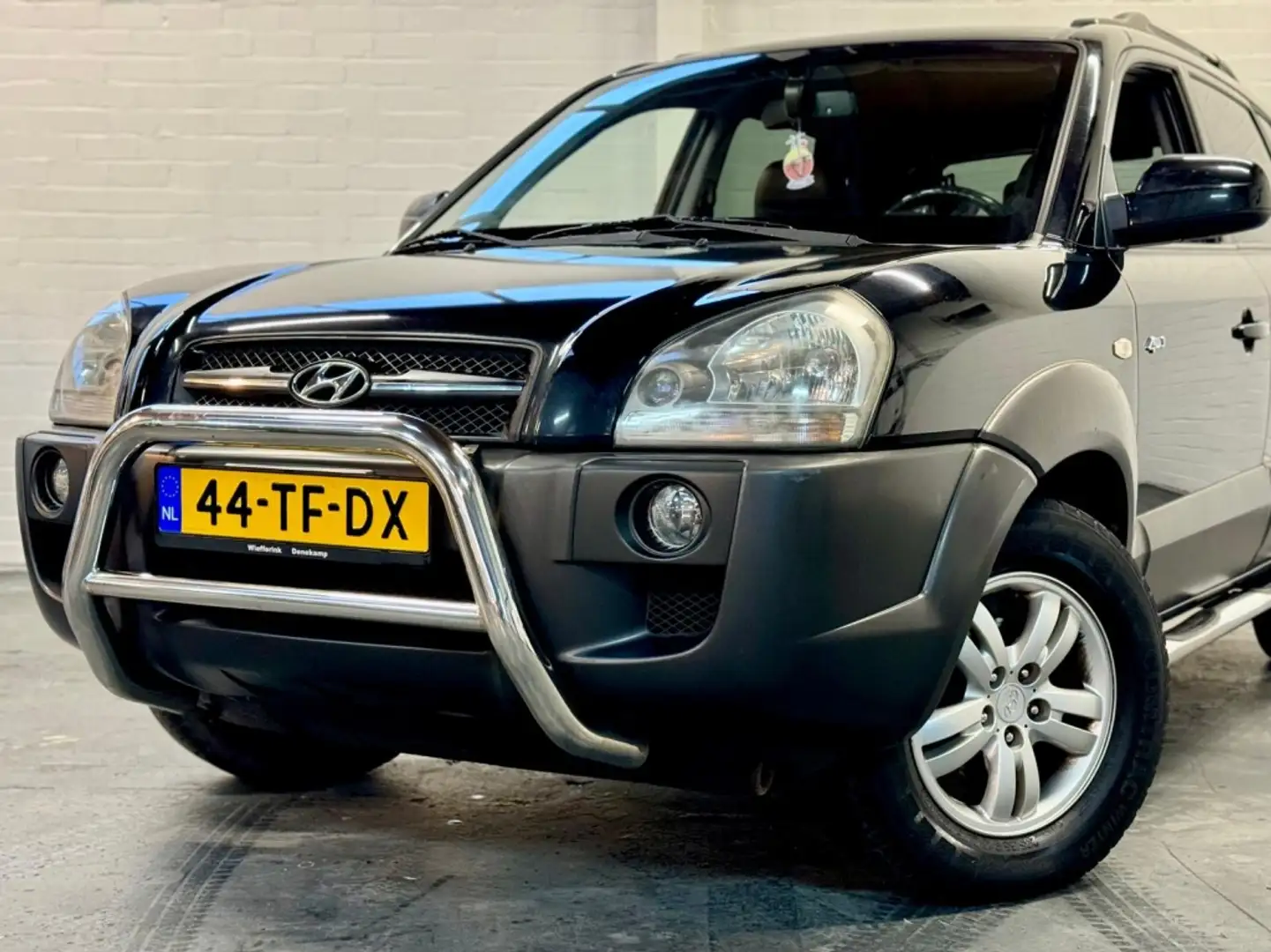 Hyundai TUCSON 2.7i V6 4WD Style |Automaat |Leder |4x4 Negro - 2