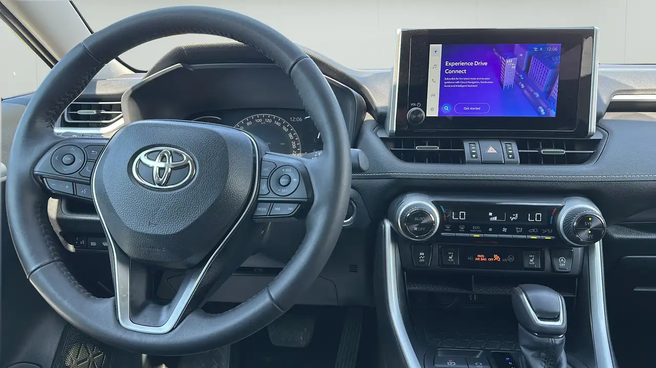 Toyota RAV 4 снимка Toyota RAV 4