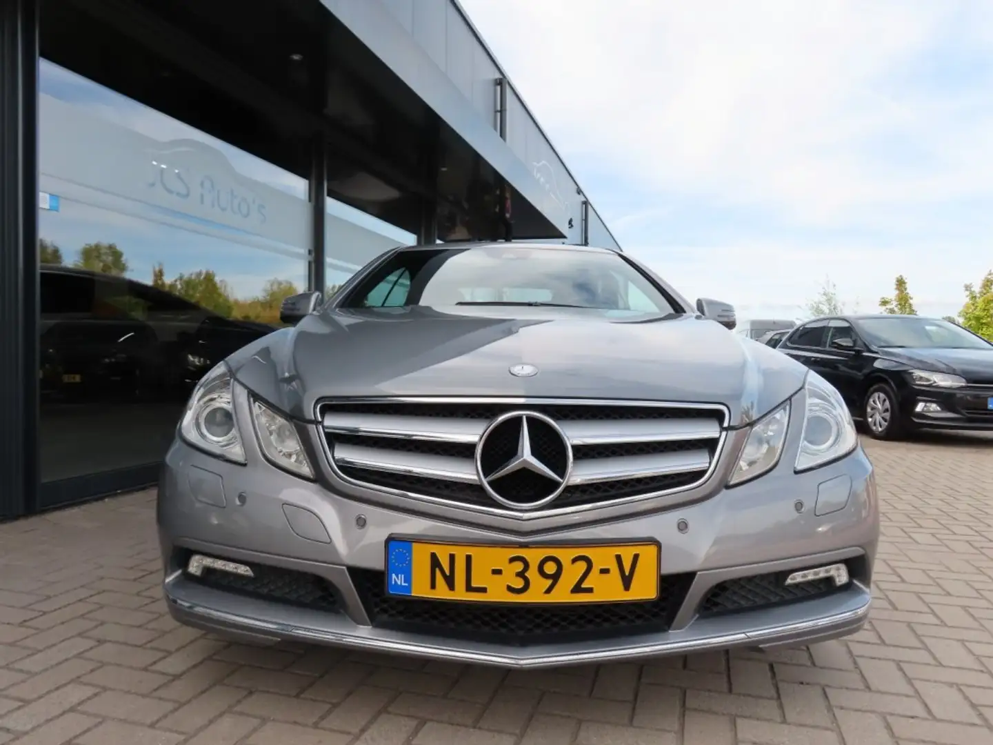 Mercedes-Benz E 250 250 CGI Elegance Aut. Ecc Navi Youngtimer 2010 Grau - 2