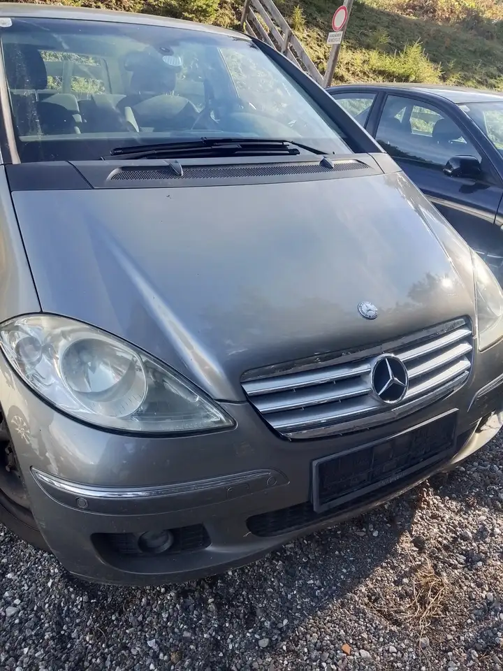 Mercedes-Benz 180