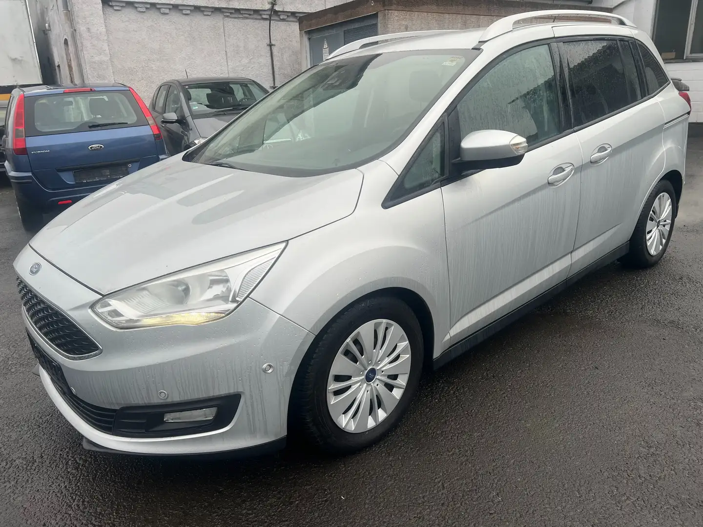 Ford Grand C-Max 7-Sitzer Argent - 2