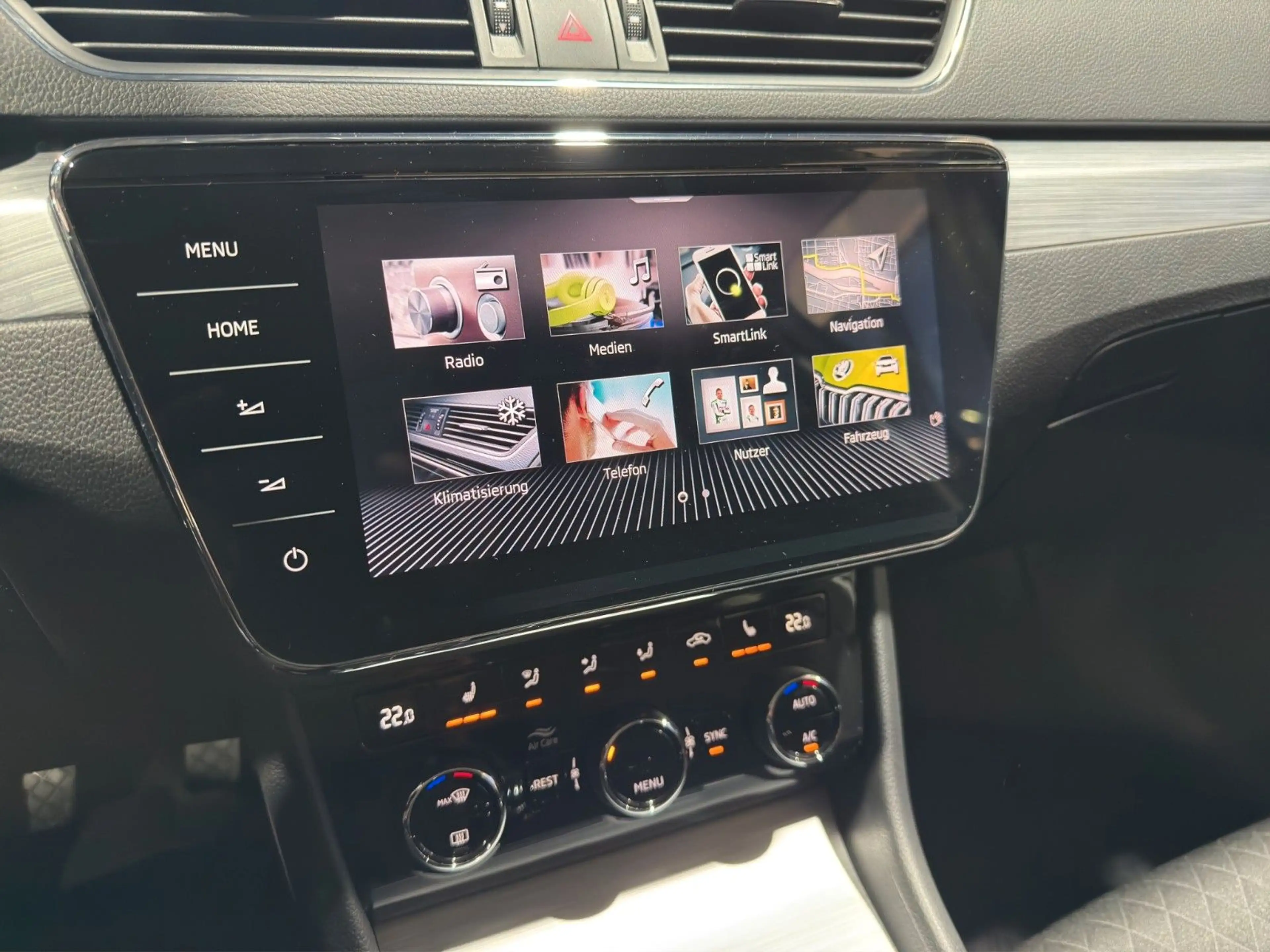 Skoda Superb Combi Ambition 4x4-ACC-AHK-LANE- — photo 14