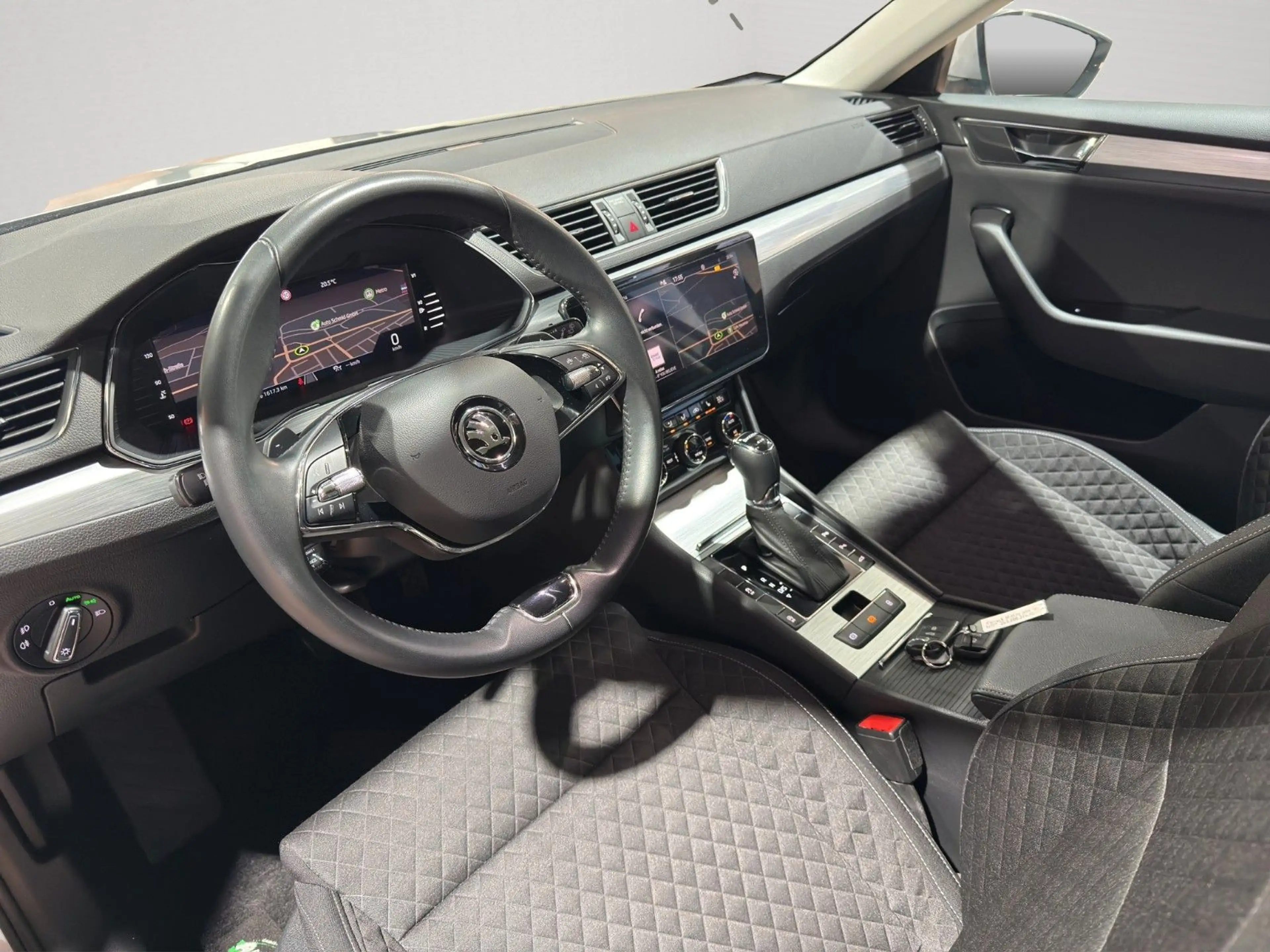 Skoda Superb Combi Ambition 4x4-ACC-AHK-LANE- — photo 10