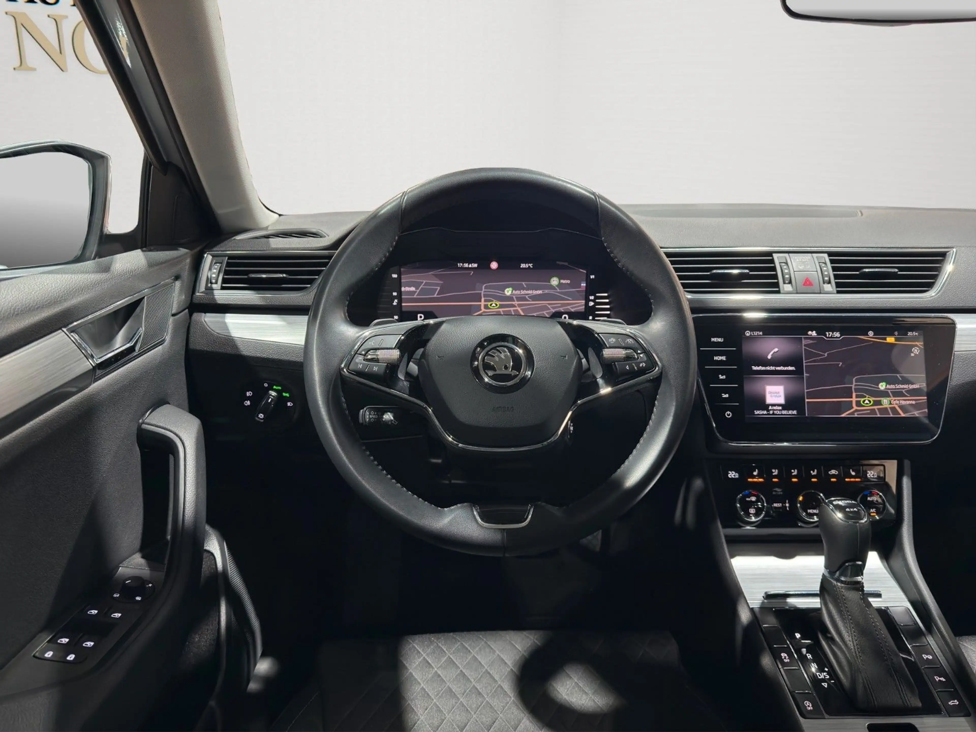 Skoda Superb Combi Ambition 4x4-ACC-AHK-LANE- — photo 12