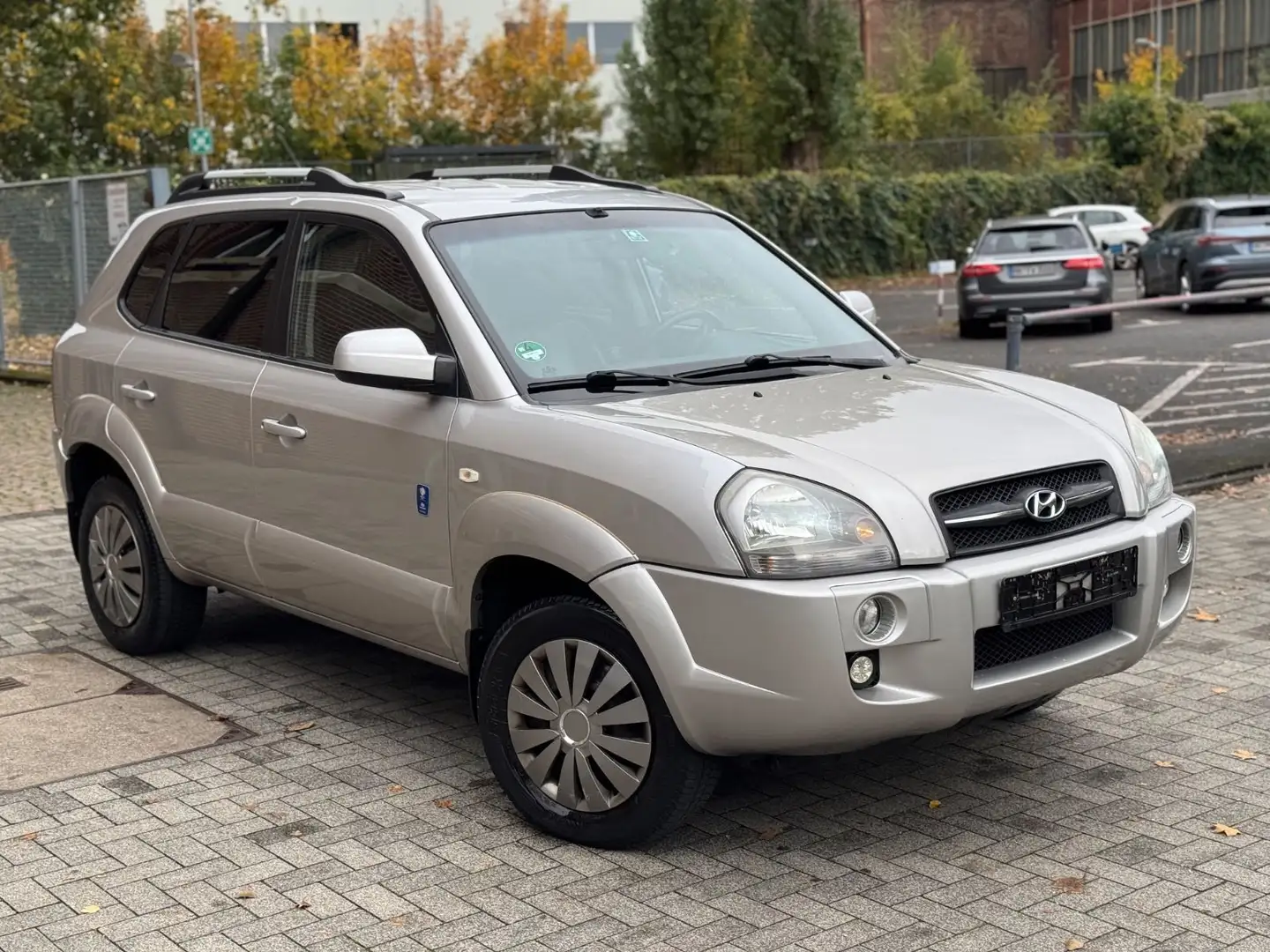 Hyundai TUCSON Team*Navi*Leder*PDC*Sitzheizung*TOP* Argent - 2