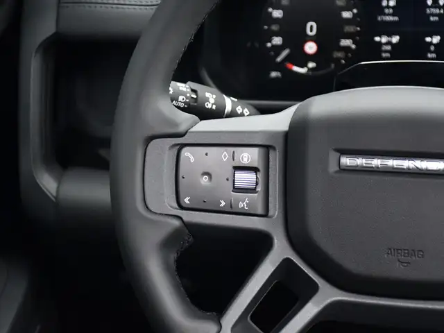 Land Rover Defender view 15