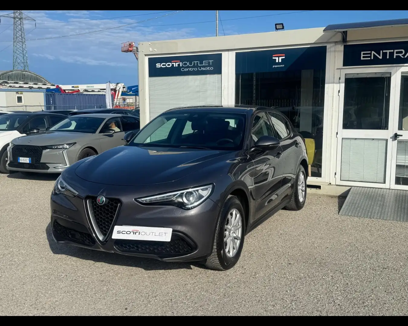Alfa Romeo Stelvio 2.2 t Sport Tech rwd 160cv auto Negro - 1