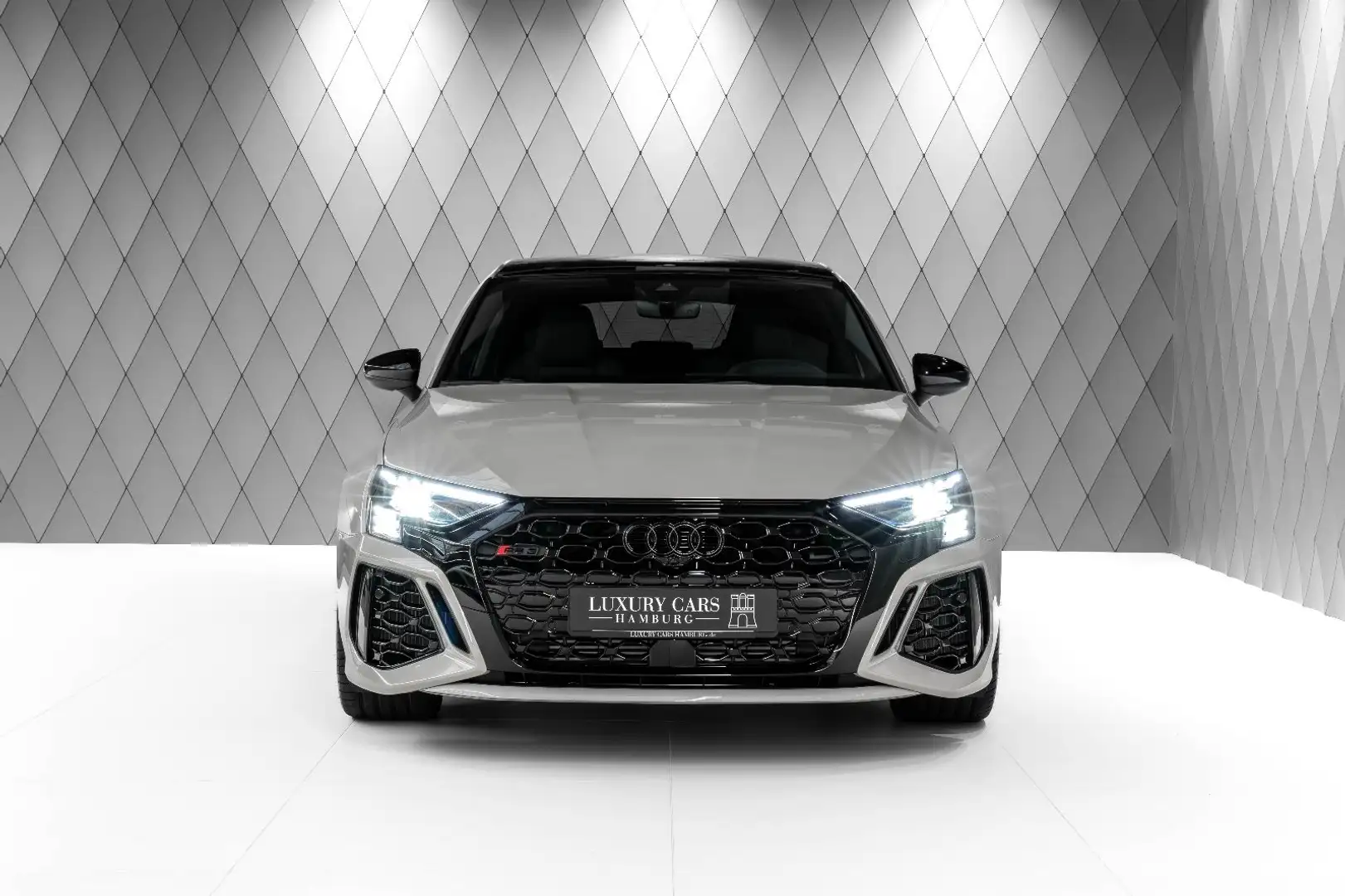 Audi RS3 2024 GREY B&O PANO MASSAGE 3,99% FINANZIEREN Blanc - 2