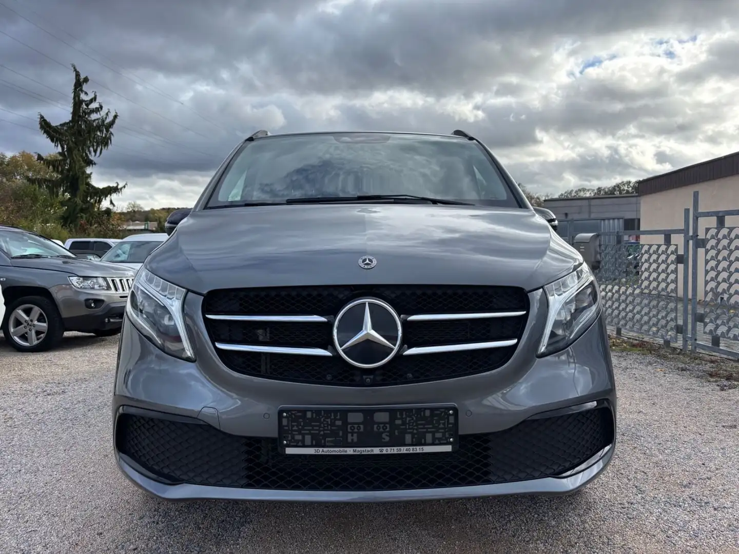 Mercedes-Benz V 250 dLang,NIGHT-PAKET,4MATIC,LUFTFED.,STANDHEI. Grau - 2