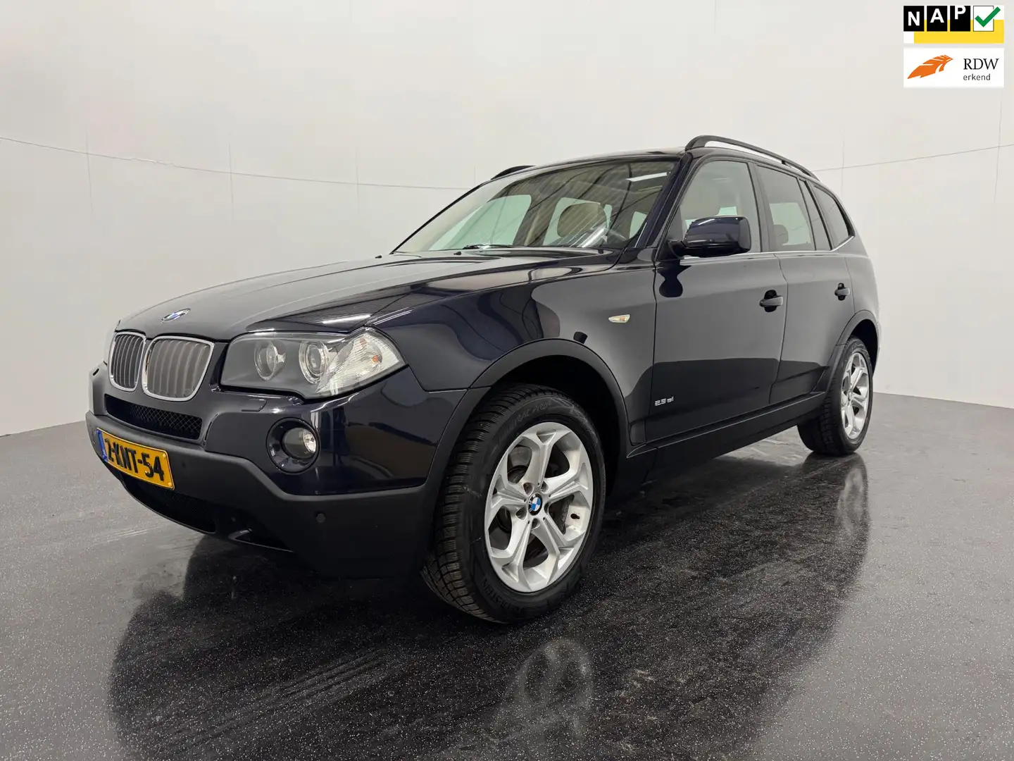 BMW X3 XDrive25i Executive Youngtimer Panorama dak Blue - 1