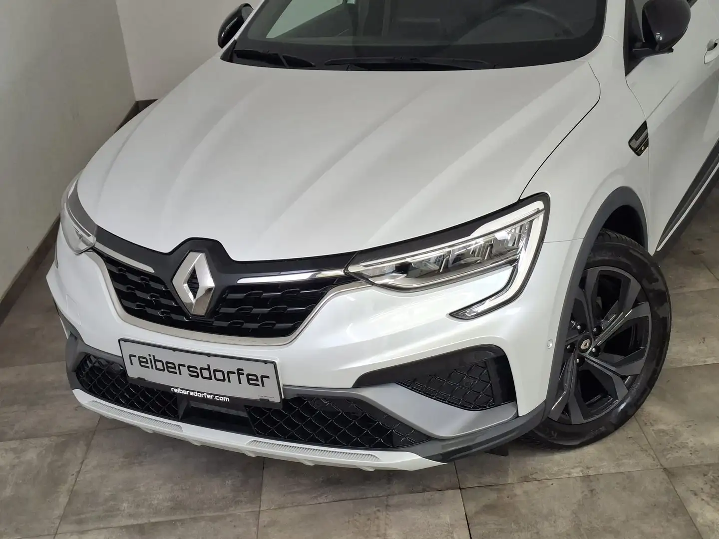 Renault Arkana TCe 140 EDC PF R.S. Line Aut. Weiß - 2