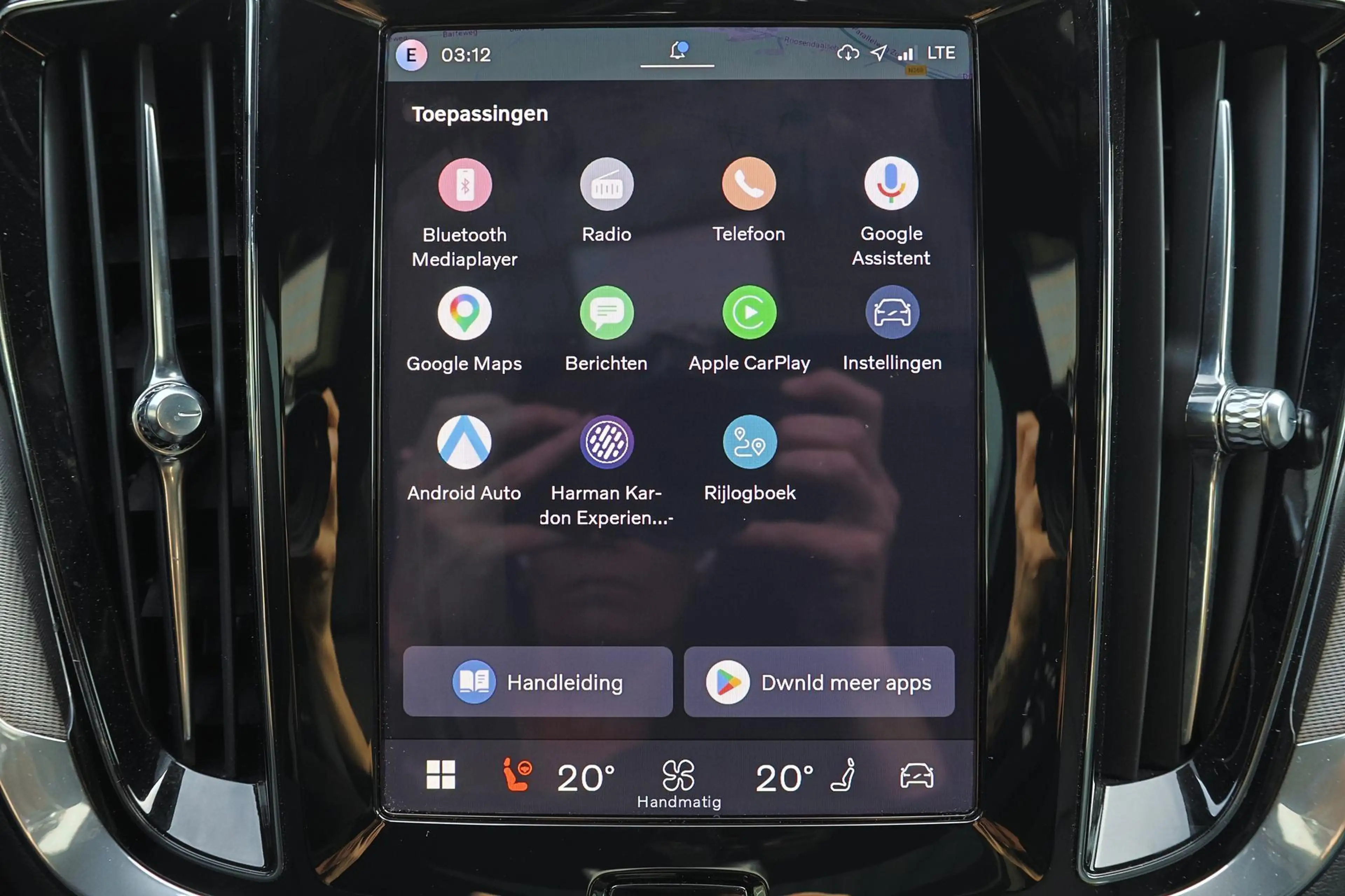 Volvo V60 T8 Recharge AWD Plus Dark - Panorama/schuifdak - I — photo 7